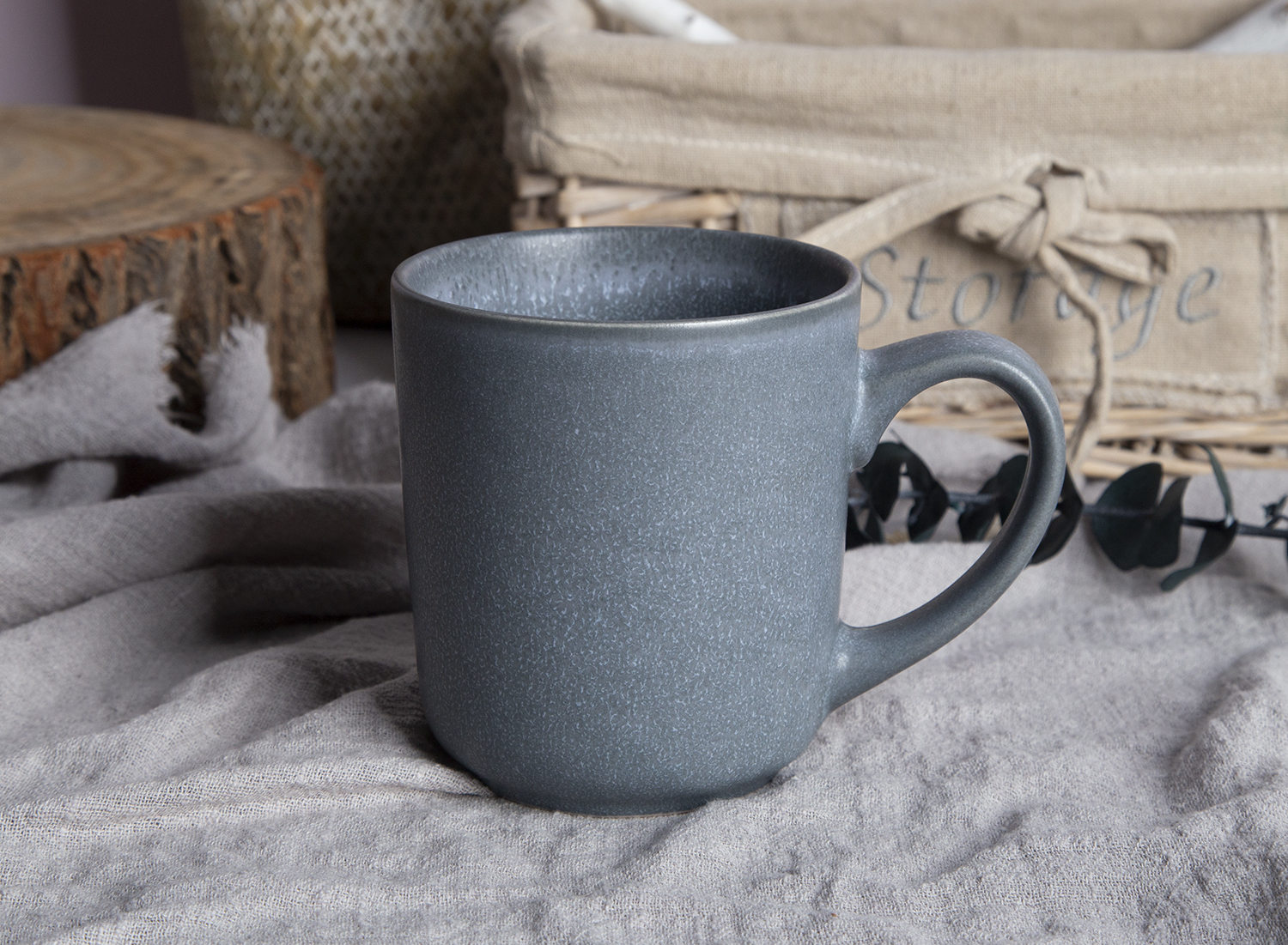 CHANGSHA HAPPY GO Stoneware Reactive Glaze Tableware Set in Elegant Gray |happygodinnerware.com