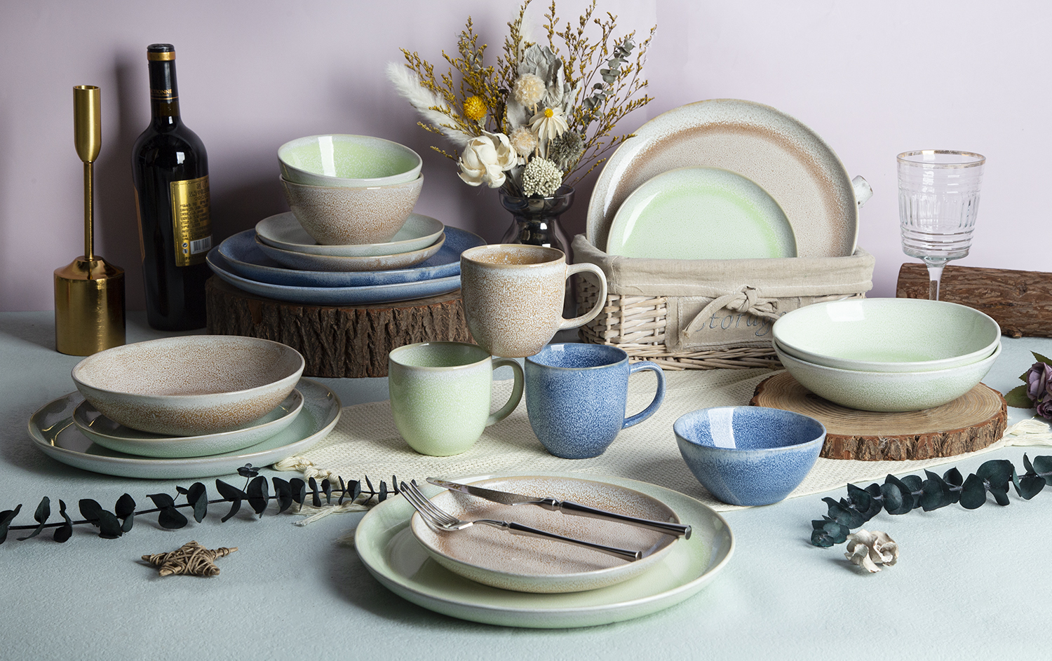 CHANGSHA HAPPY GO Mint & Earth Speckle Reactive Glaze Stoneware Set |happygodinnerware.com