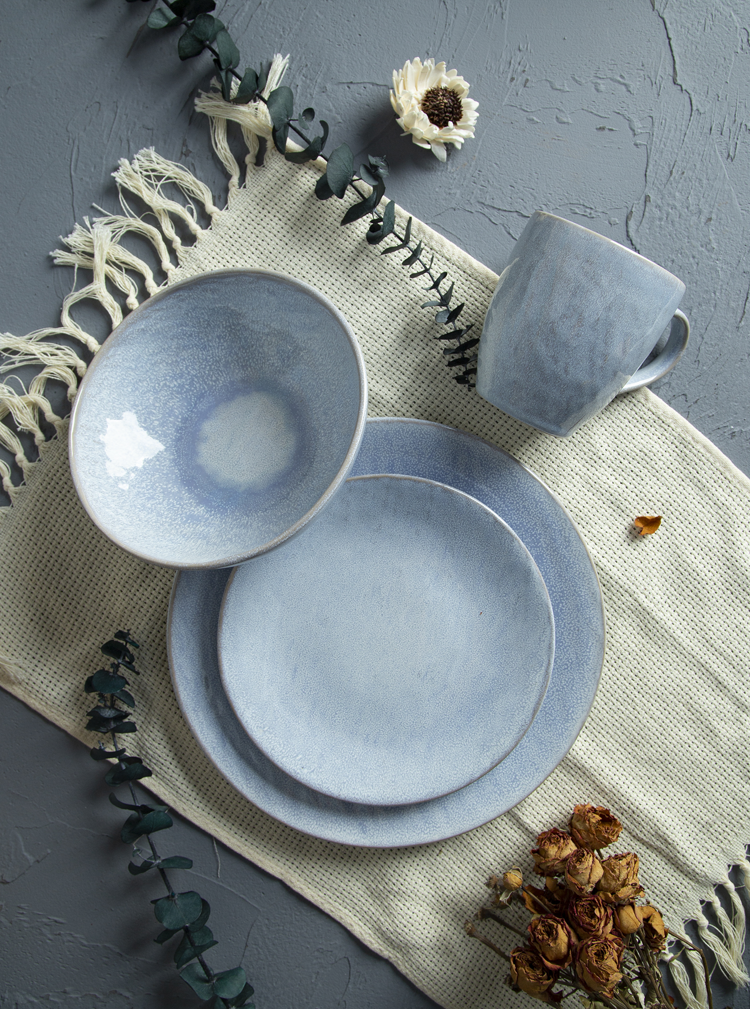 CHANGSHA HAPPY GO Misty Blue Speckle Reactive Stoneware Set |happygodinnerware.com