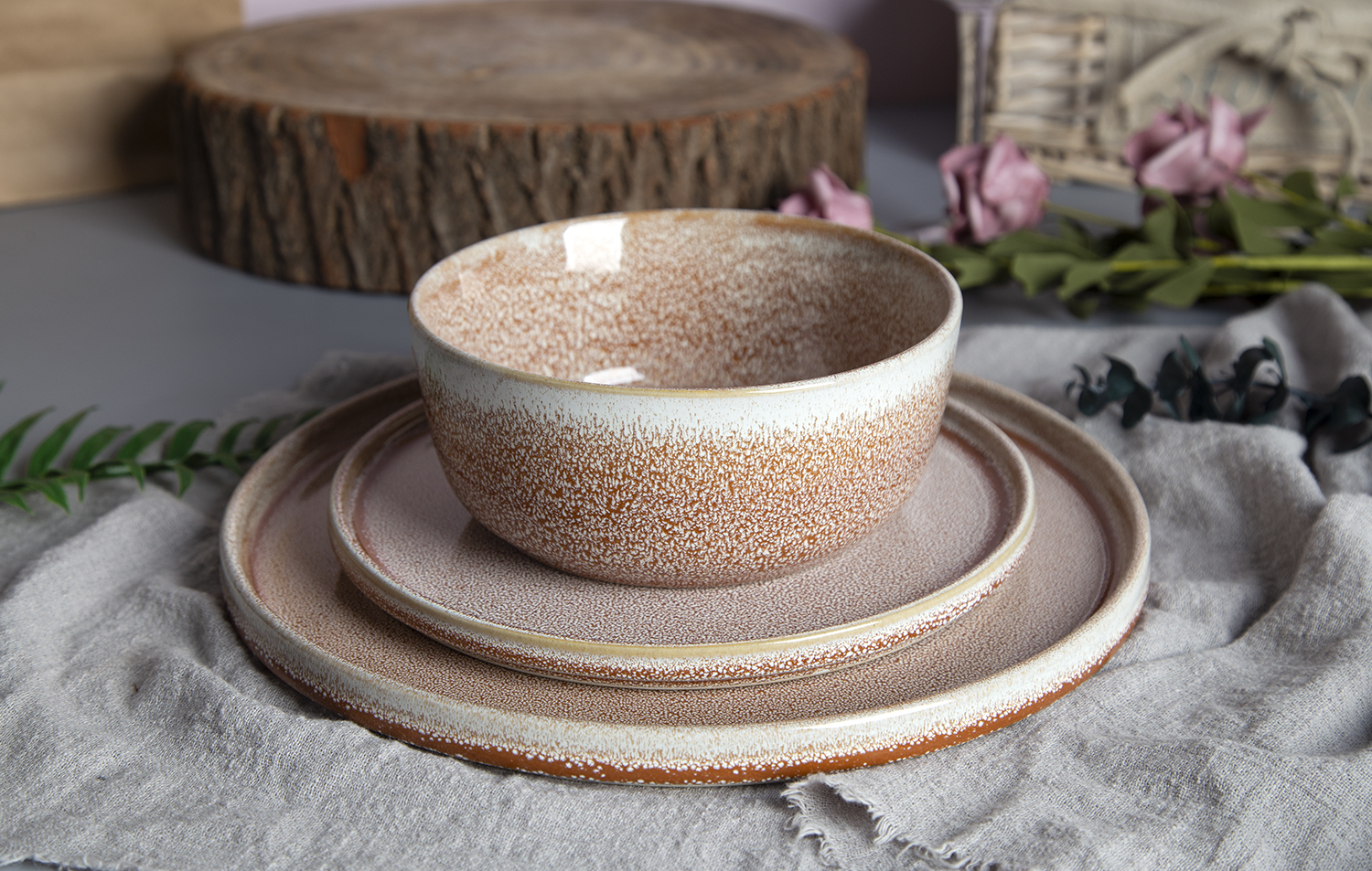 CHANGSHA HAPPY GO Pastel Speckle Reactive Stoneware |happygodinnerware.com