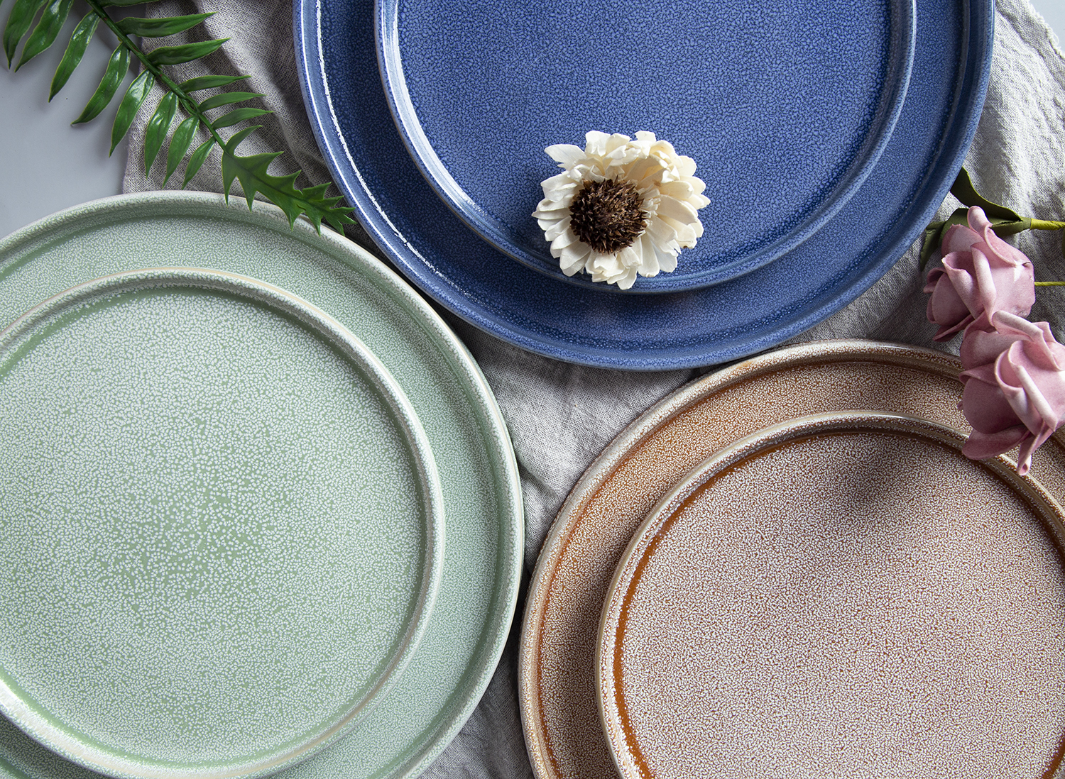 CHANGSHA HAPPY GO Pastel Speckle Reactive Stoneware |happygodinnerware.com