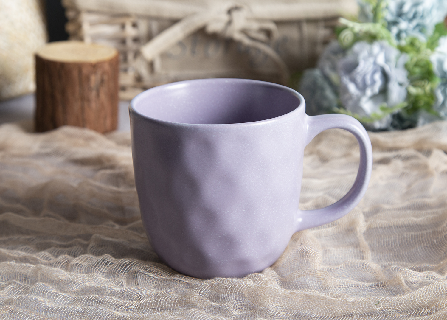 CHANGSHA HAPPY GO 8-Color Embossed Glaze Stoneware Dinnerware Collection |happygodinnerware.com