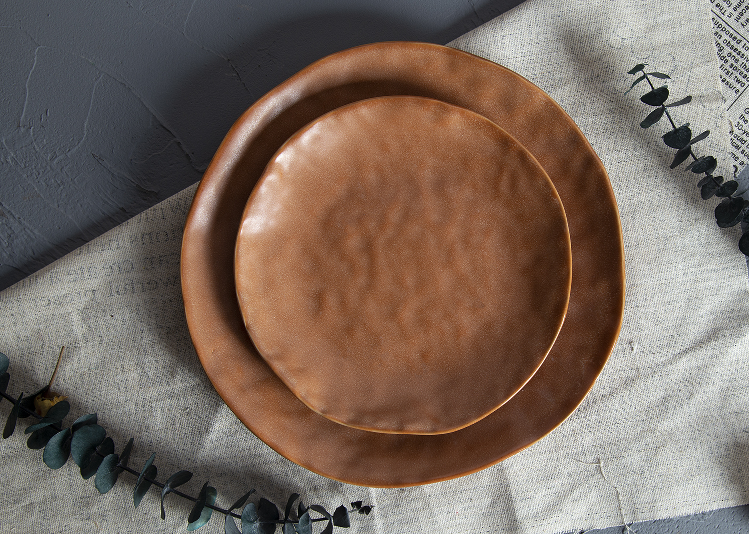 CHANGSHA HAPPY GO Embossed Amber Irregular Stoneware |happygodinnerware.com