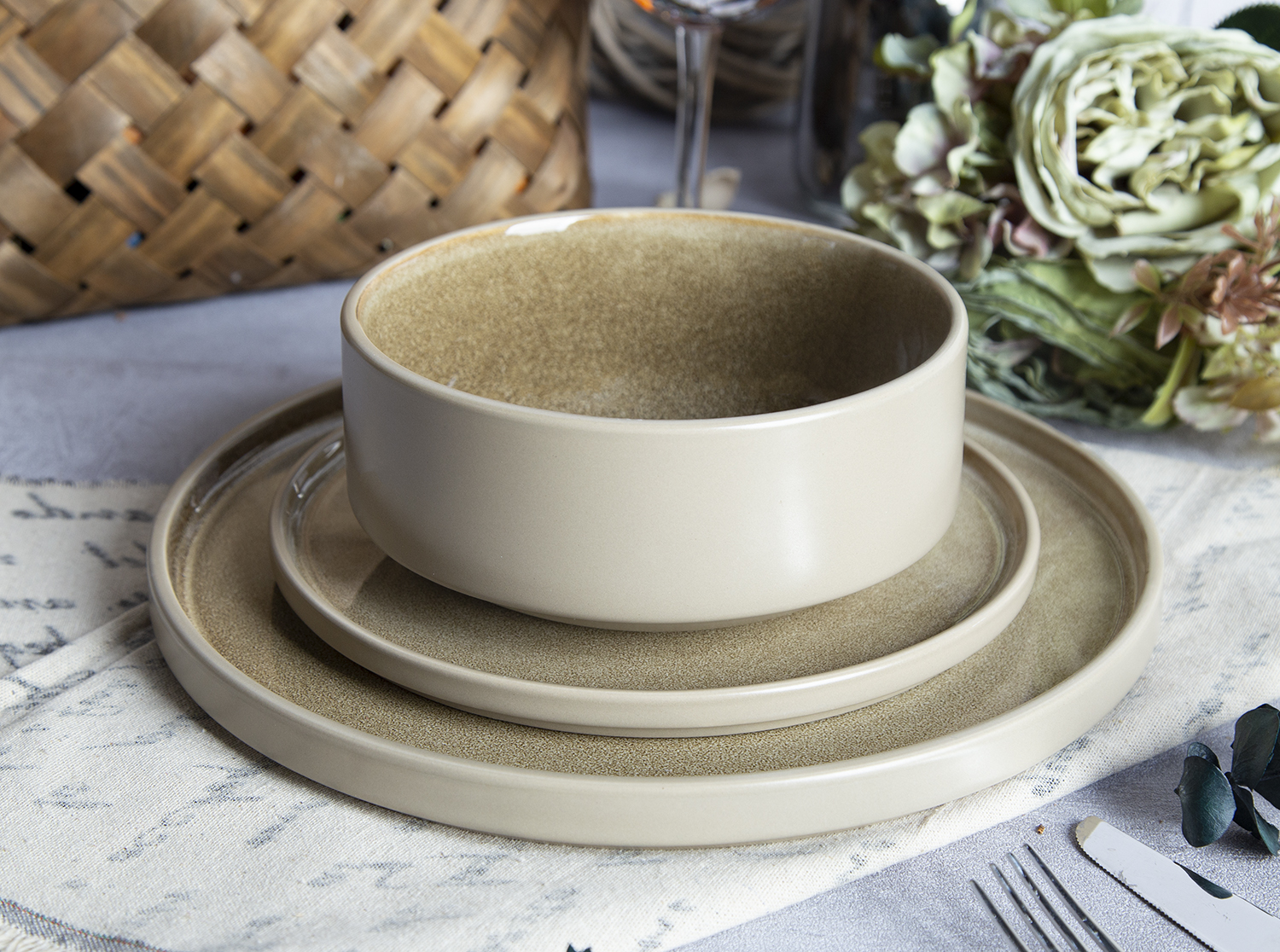 CHANGSHA HAPPY GO​ Maple Taupe & Golden Olive Reactive Glaze Harmony |happygodinnerware.com