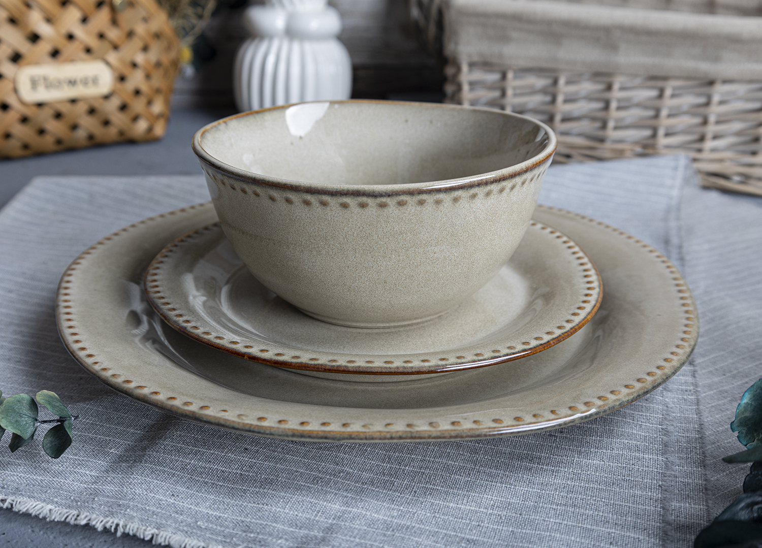 CHANGSHA HAPPY GO  Rustic Reactive Glaze Stoneware Assorted Dinner Set with Earthy Hand-Finished Accents and Natural Tones |happygodinnerware.com