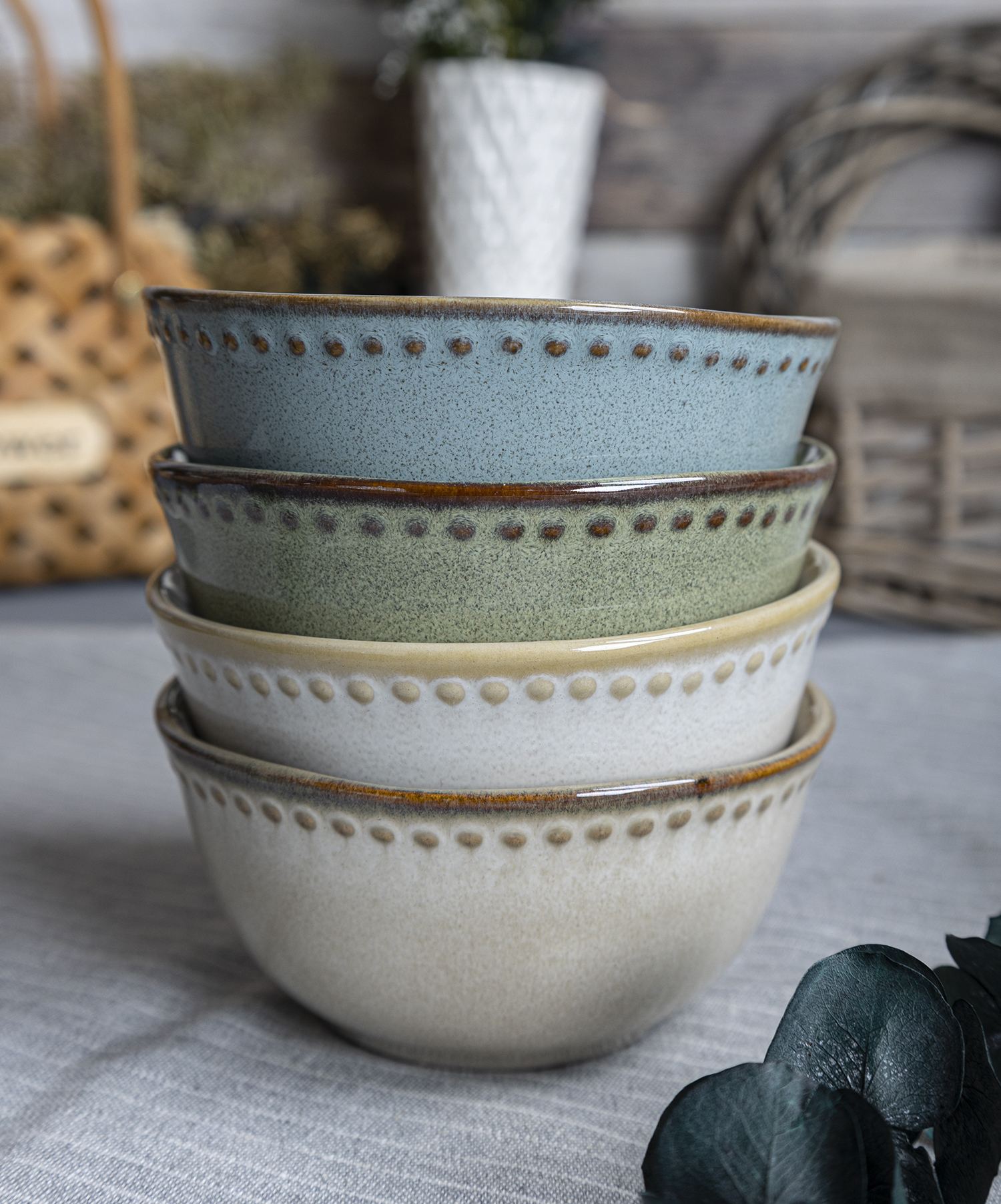 CHANGSHA HAPPY GO  Rustic Reactive Glaze Stoneware Assorted Dinner Set with Earthy Hand-Finished Accents and Natural Tones |happygodinnerware.com