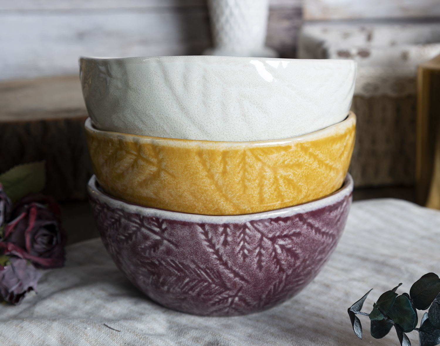 CHANGSHA HAPPY GO Artisan Reactive Glaze Stoneware Dinnerware Set in Midnight Blue with Gold Rim and Handcrafted Feel |Dopamine Series Ceramics  |happygodinnerware.com