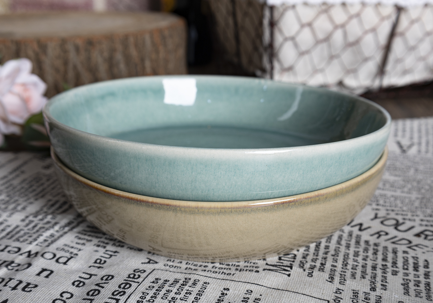 CHANGSHA HAPPY GO Vintage Earth Tone Reactive Glaze Stoneware Dinner Set in Sage and Sand Beige with Antique Appeal |happygodinnerware.com
