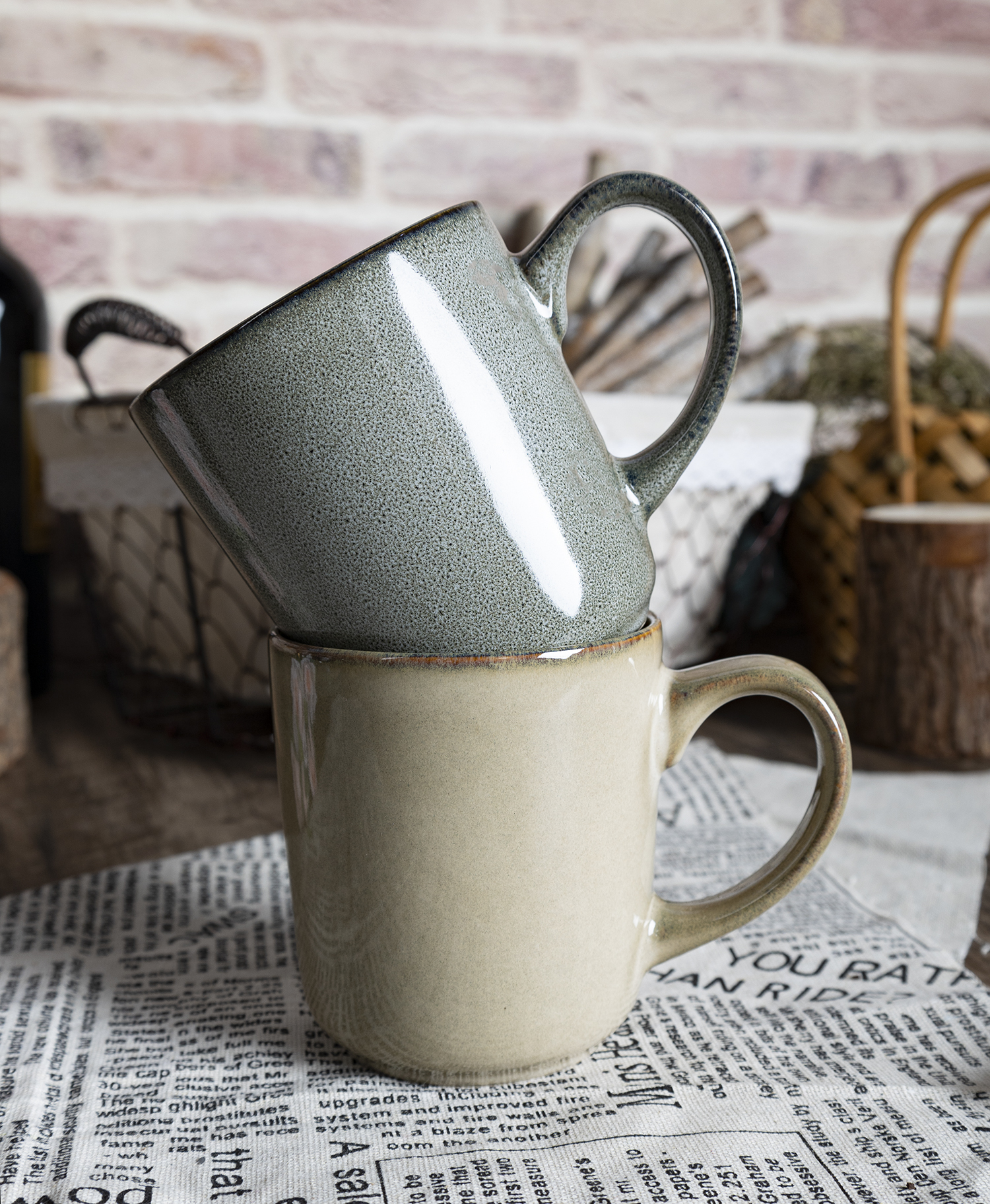 CHANGSHA HAPPY GO Vintage Earth Tone Reactive Glaze Stoneware Dinner Set in Sage and Sand Beige with Antique Appeal |happygodinnerware.com