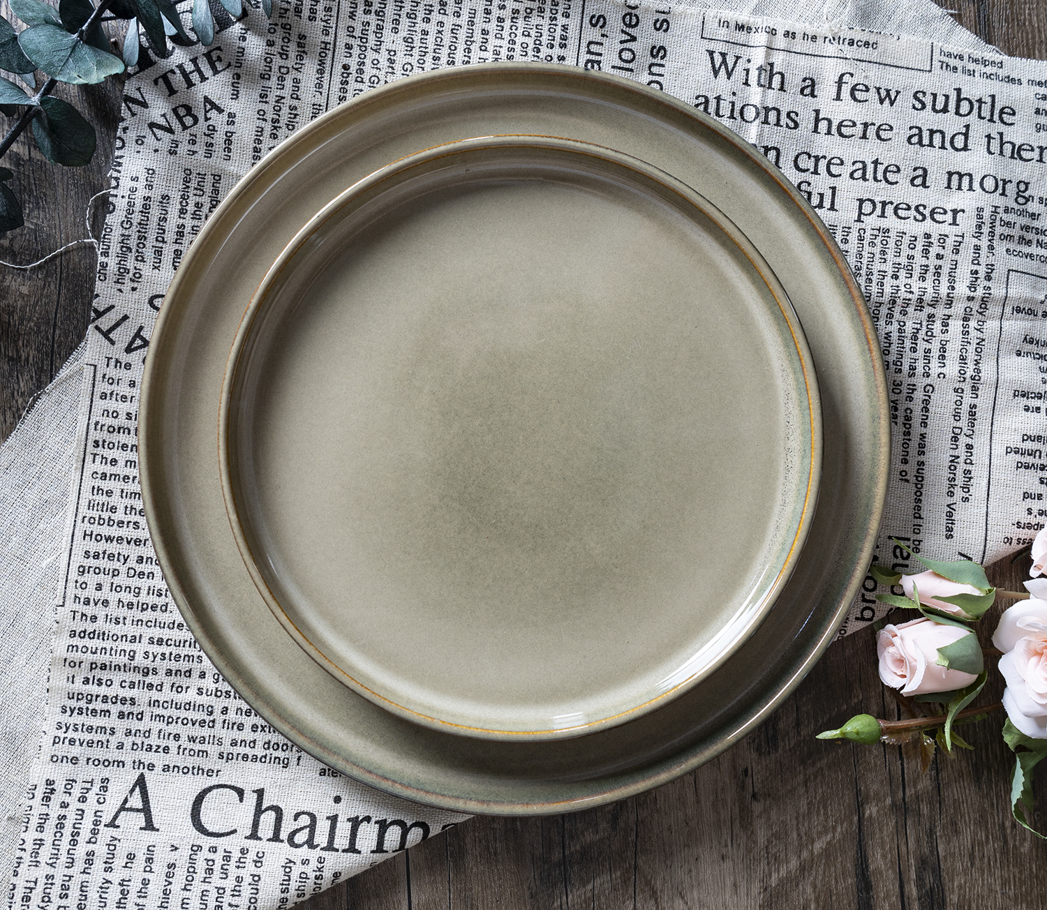 CHANGSHA HAPPY GO Vintage Earth Tone Reactive Glaze Stoneware Dinner Set in Sage and Sand Beige with Antique Appeal |happygodinnerware.com