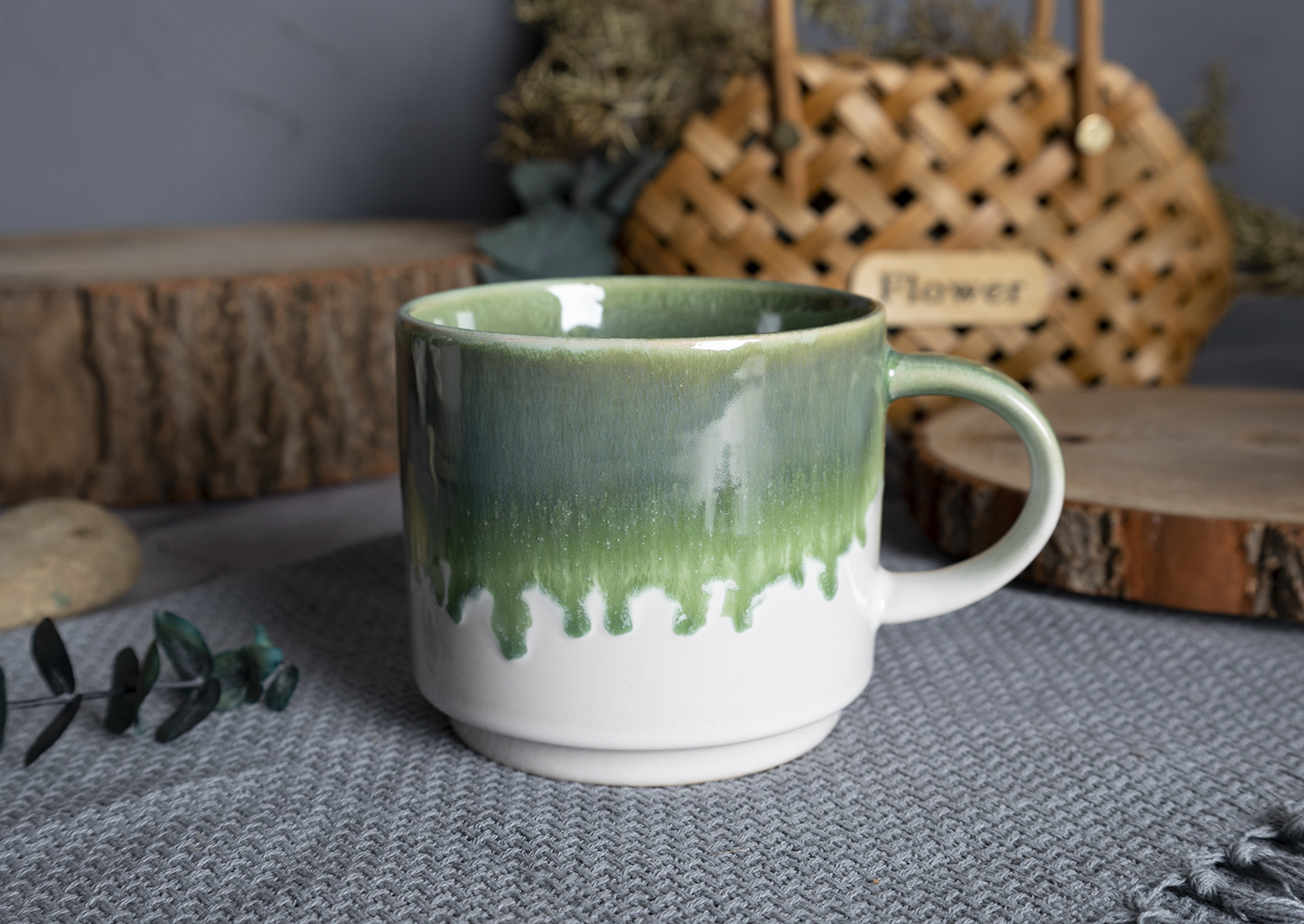 CHANGSHA HAPPY GO  Elegant Reactive Glaze Stoneware Dinnerware Set in Misty Beige and Ocean Blue with Textured Finish |Dopamine Series Ceramics  |Dopamine Series Ceramics  |happygodinnerware.com