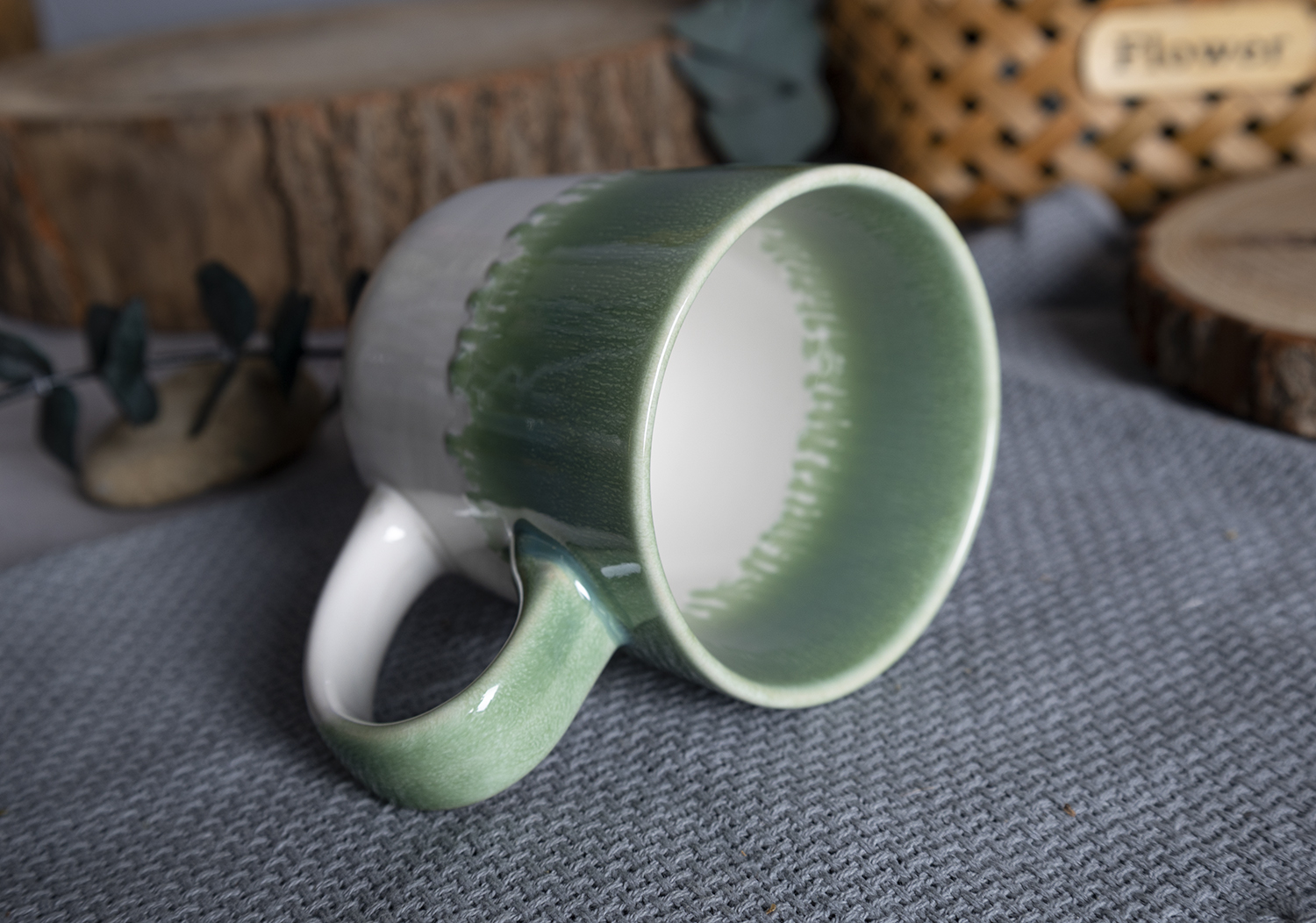CHANGSHA HAPPY GO  Elegant Reactive Glaze Stoneware Dinnerware Set in Misty Beige and Ocean Blue with Textured Finish |Dopamine Series Ceramics  |Dopamine Series Ceramics  |happygodinnerware.com