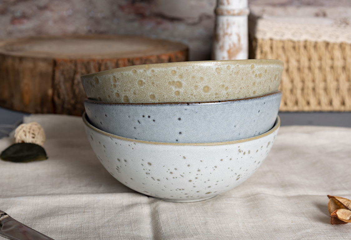 CHANGSHA HAPPY GO Stoneware Dinner Set in Matcha Green, Blue and Gray Tones with Reactive Matte Glaze Finish  |happygodinnerware.com
