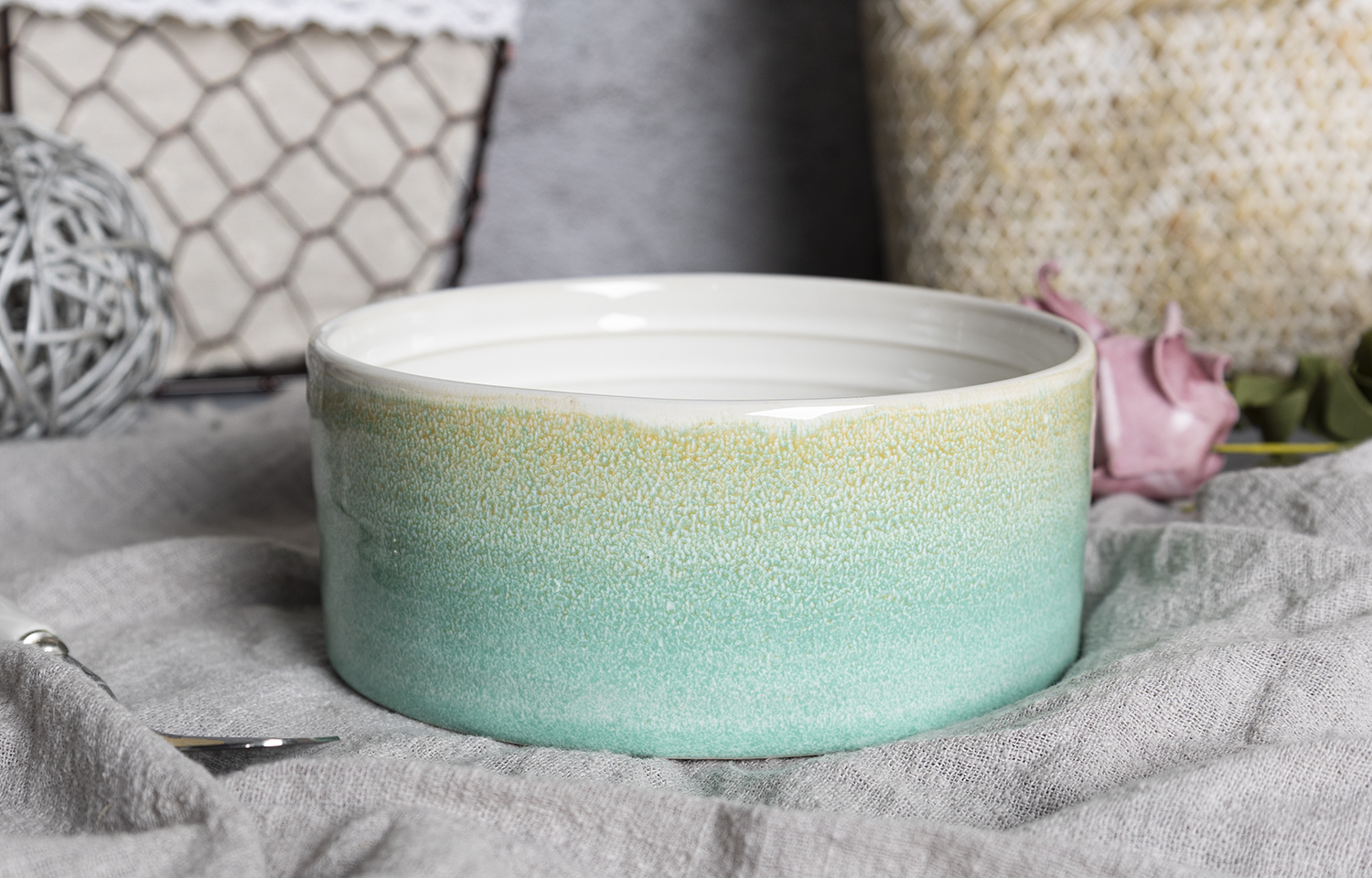 CHANGSHA HAPPY GO Dual Tone Stone-Effect Reactive Glaze Stoneware Tableware Set in Mustard Yellow and Ocean Blue |Dopamine Series Ceramics  |happygodinnerware.com