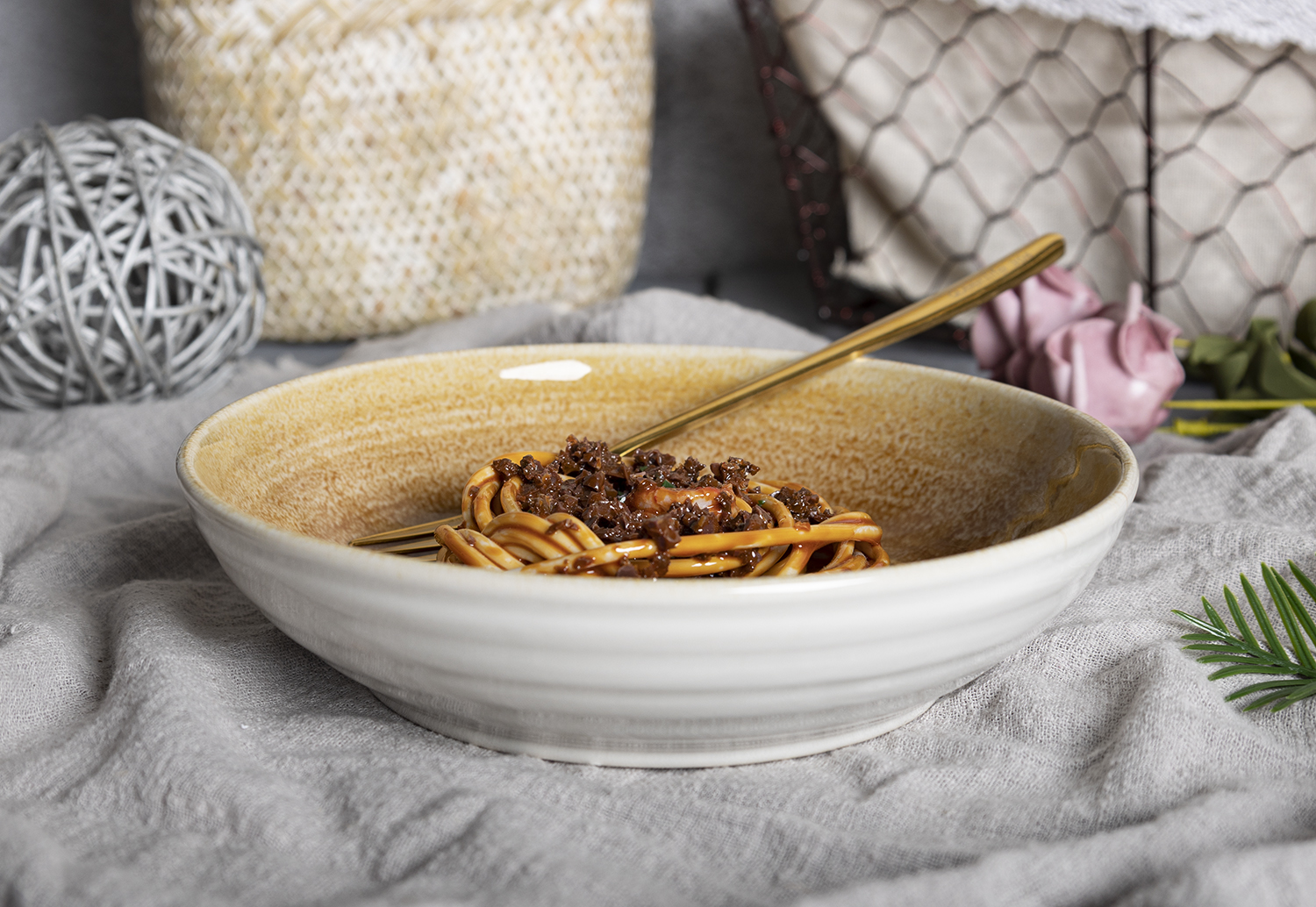 CHANGSHA HAPPY GO Dual Tone Stone-Effect Reactive Glaze Stoneware Tableware Set in Mustard Yellow and Ocean Blue |Dopamine Series Ceramics  |happygodinnerware.com