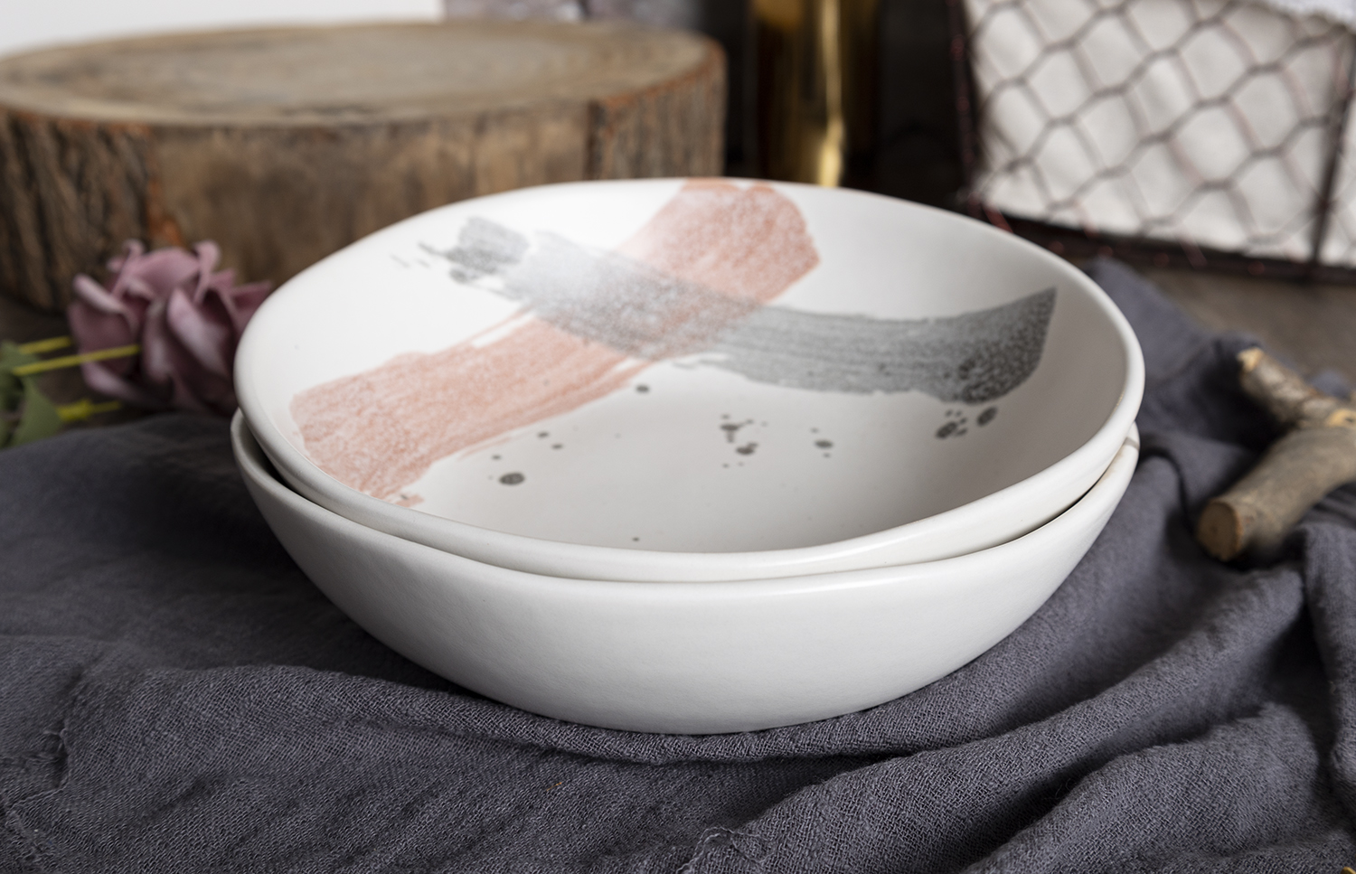 CHANGSHA HAPPY GO Contemporary Gray-Blue Matte Reactive Glaze Stoneware Dinner Set with Subtle Natural Texture |happygodinnerware.com