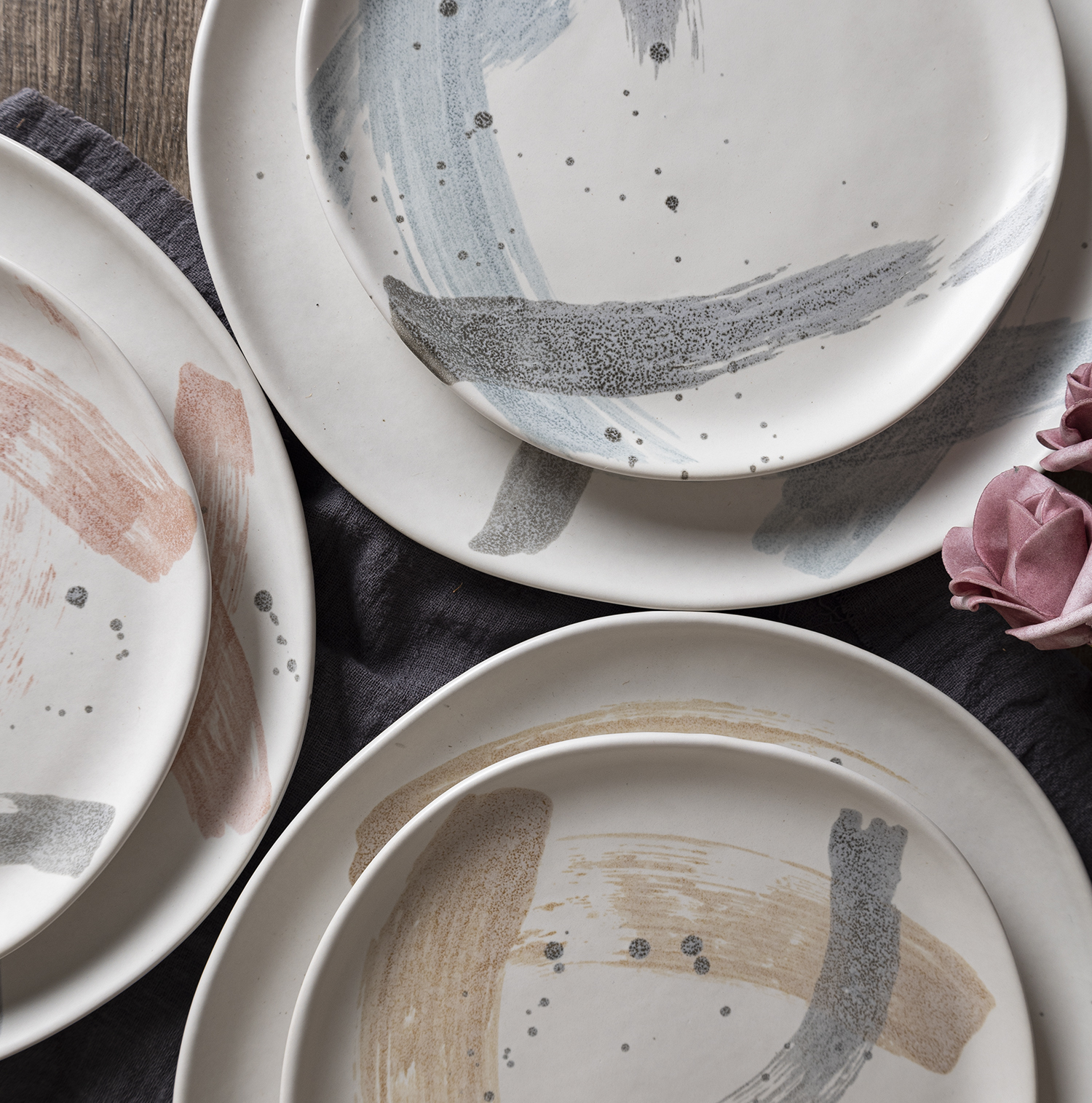 CHANGSHA HAPPY GO Contemporary Gray-Blue Matte Reactive Glaze Stoneware Dinner Set with Subtle Natural Texture |happygodinnerware.com
