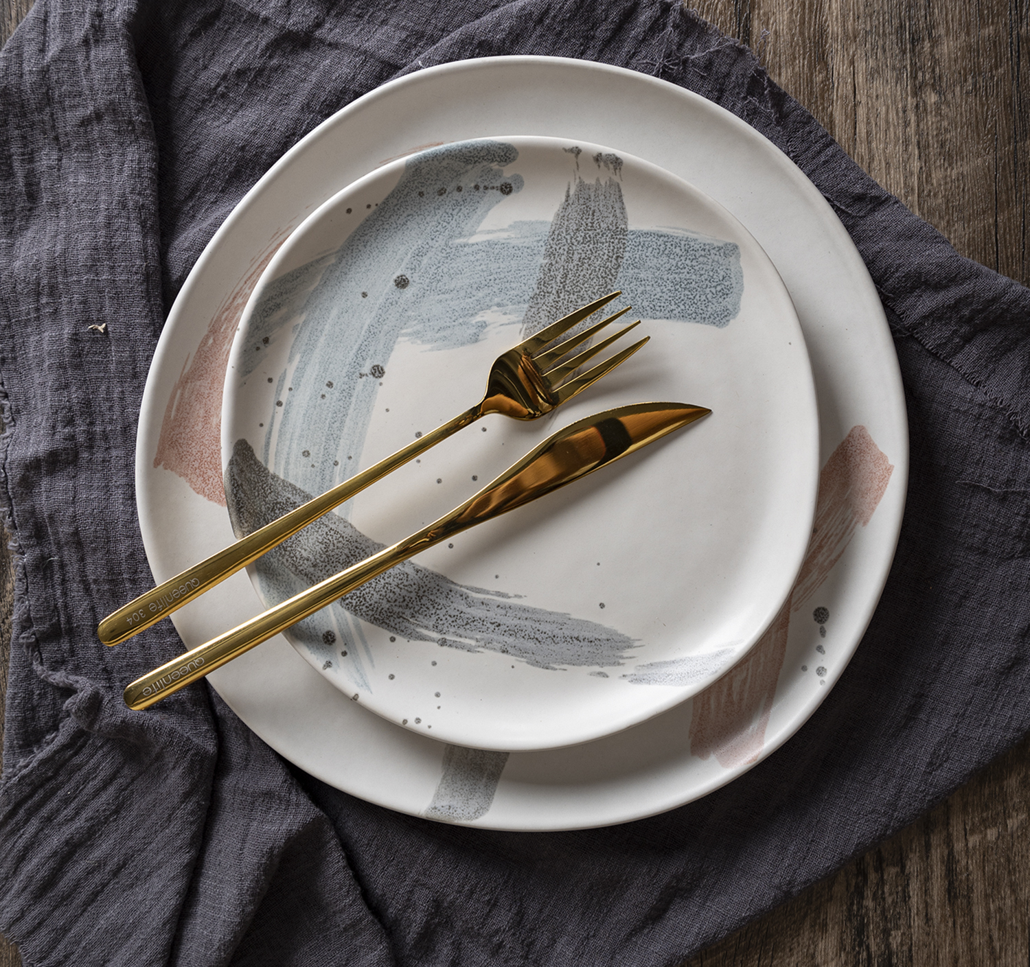 CHANGSHA HAPPY GO Contemporary Gray-Blue Matte Reactive Glaze Stoneware Dinner Set with Subtle Natural Texture |happygodinnerware.com