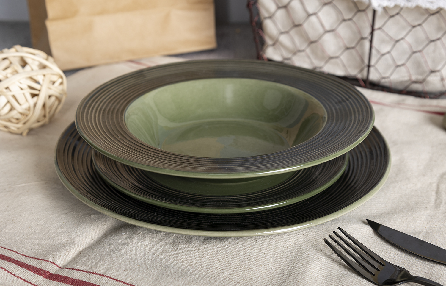 CHANGSHA HAPPY GO Vintage-Style Grayish Green Reactive Glaze Stoneware Dinnerware with Weathered Matte Finish |happygodinnerware.com