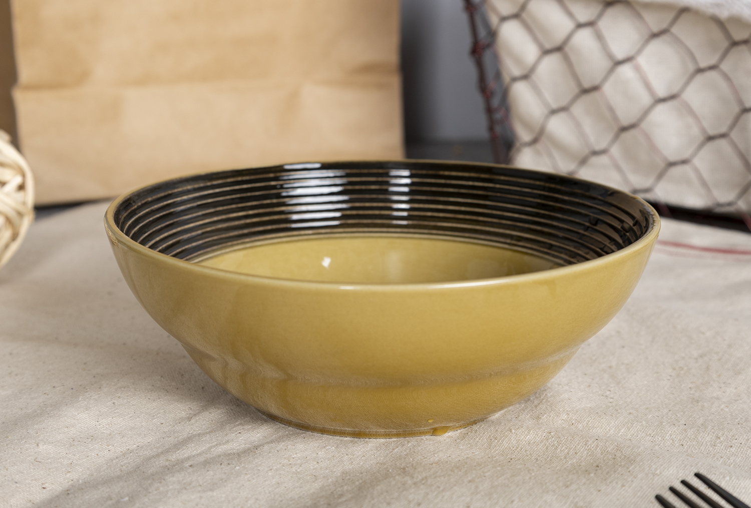 CHANGSHA HAPPY GO Vintage-Style Grayish Green Reactive Glaze Stoneware Dinnerware with Weathered Matte Finish |happygodinnerware.com