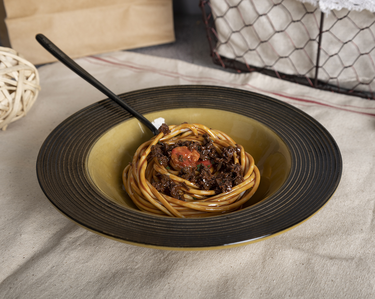 CHANGSHA HAPPY GO Vintage-Style Grayish Green Reactive Glaze Stoneware Dinnerware with Weathered Matte Finish |happygodinnerware.com