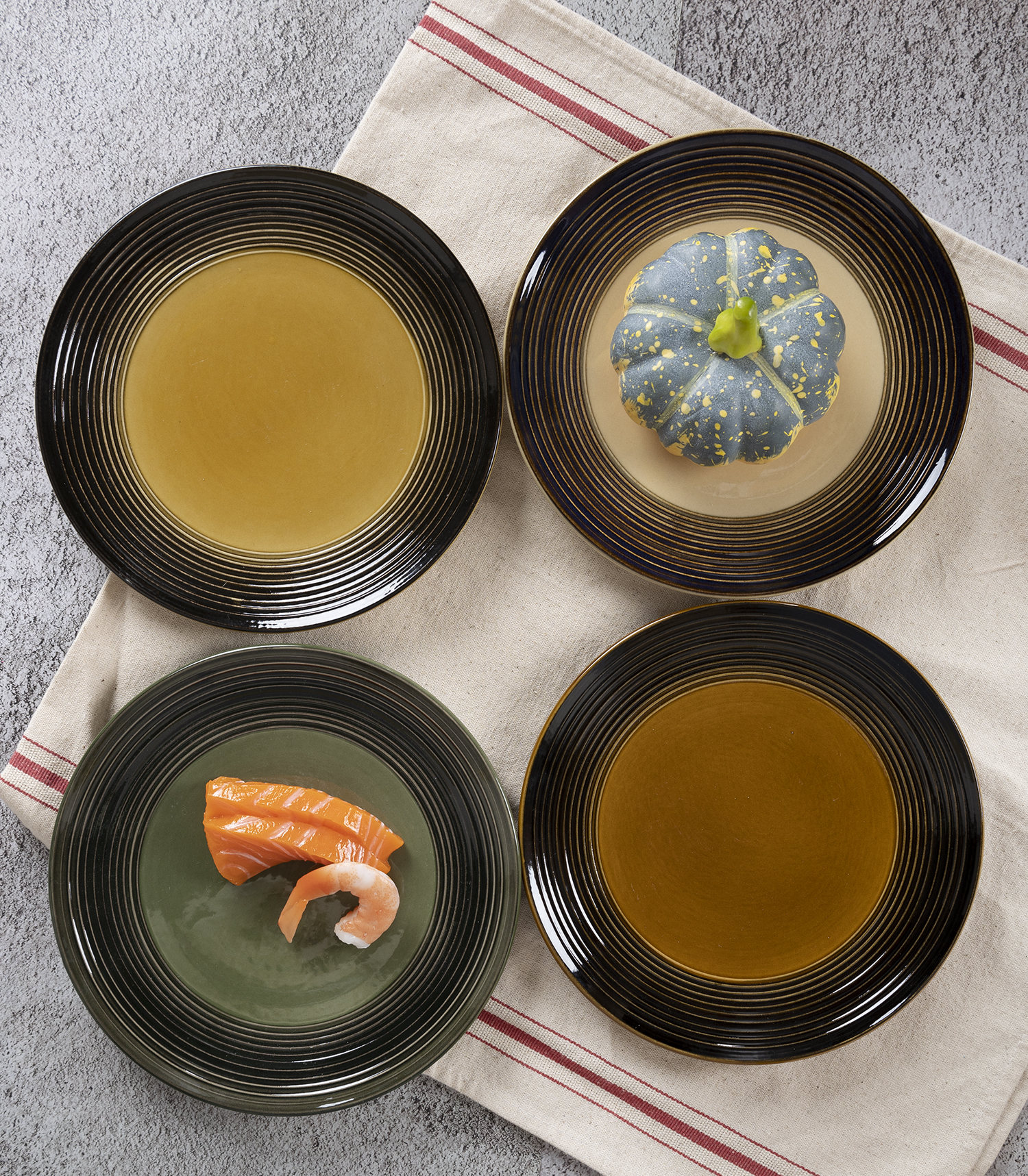 CHANGSHA HAPPY GO Vintage-Style Grayish Green Reactive Glaze Stoneware Dinnerware with Weathered Matte Finish |happygodinnerware.com