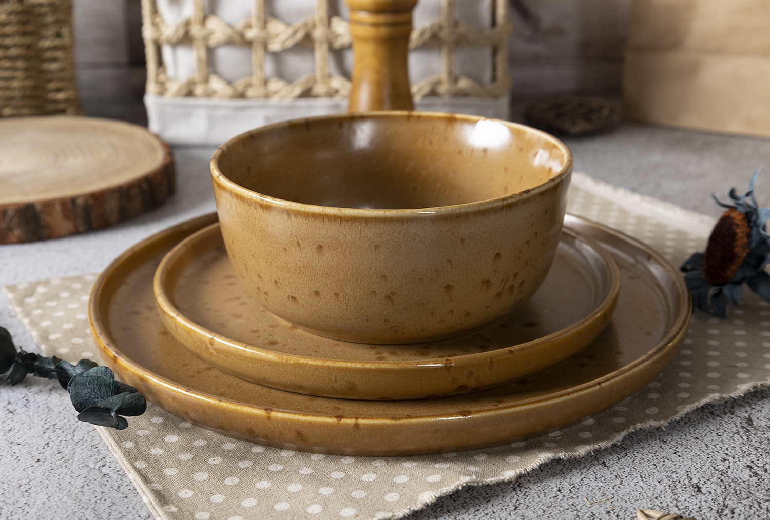 CHANGSHA HAPPY GO Rustic Earth-Tone Reactive Glaze Stoneware Dinner Set in Textured Matte Finish |happygodinnerware.com