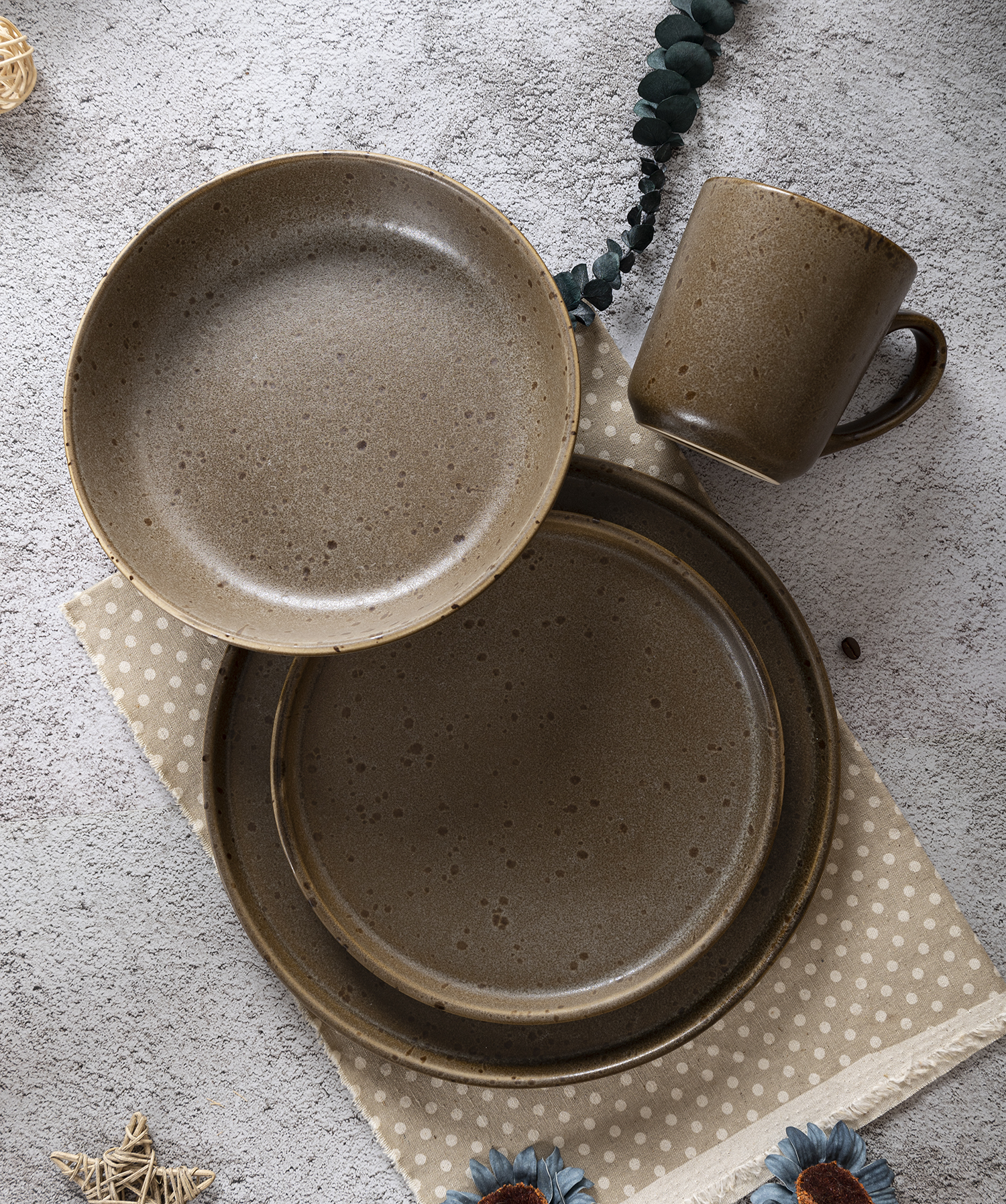 CHANGSHA HAPPY GO Rustic Earth-Tone Reactive Glaze Stoneware Dinner Set in Textured Matte Finish |happygodinnerware.com