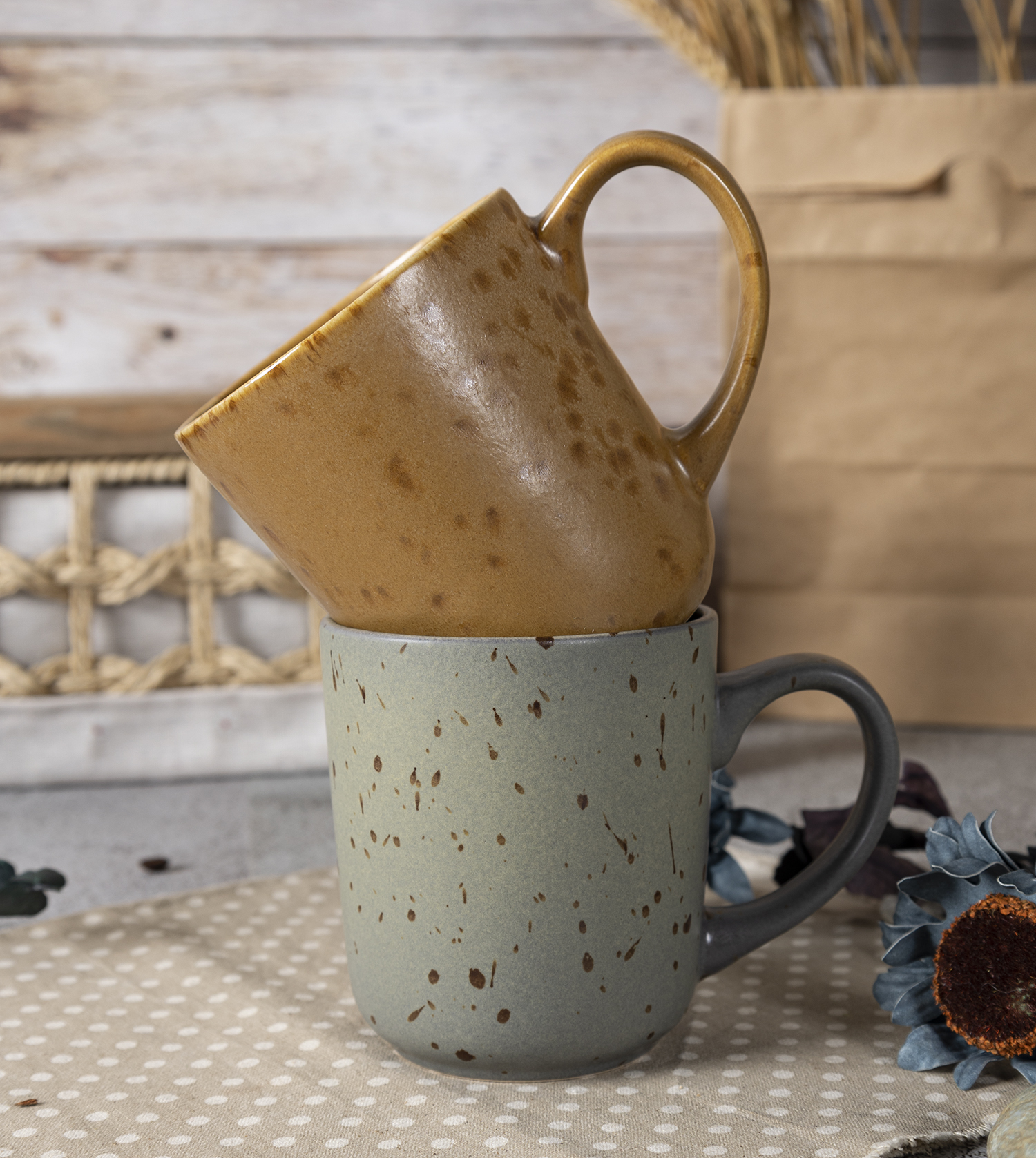 CHANGSHA HAPPY GO Rustic Earth-Tone Reactive Glaze Stoneware Dinner Set in Textured Matte Finish |happygodinnerware.com