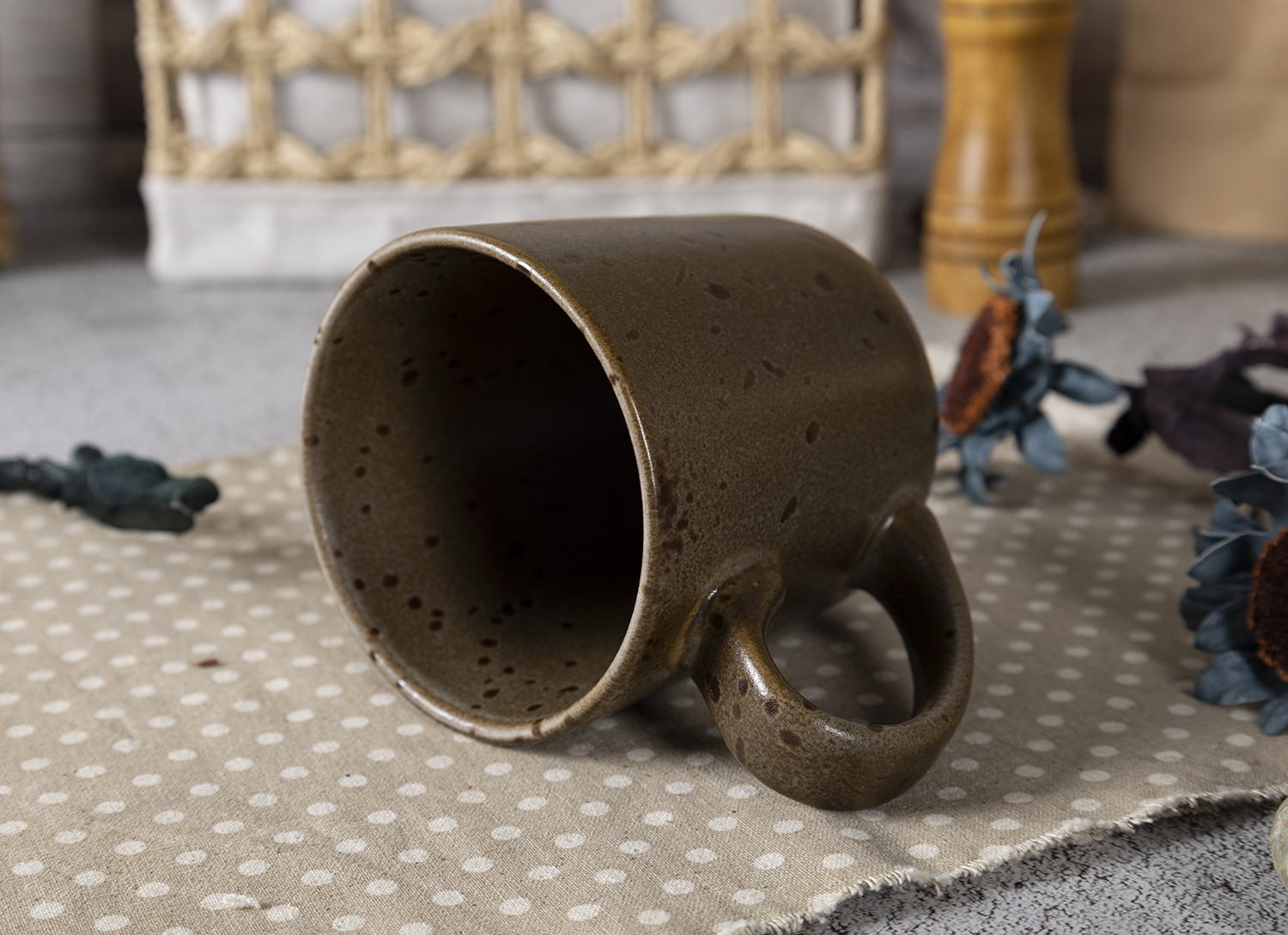 CHANGSHA HAPPY GO Rustic Earth-Tone Reactive Glaze Stoneware Dinner Set in Textured Matte Finish |happygodinnerware.com