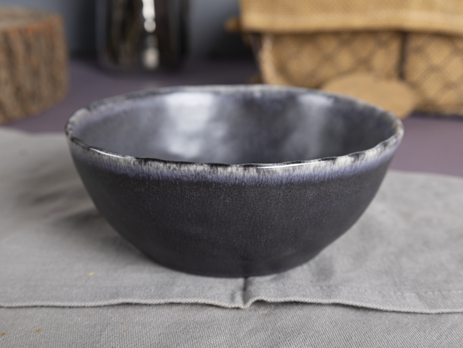 CHANGSHA HAPPY GO Minimalist Matte Reactive Glaze Stoneware Dinnerware Set in Muted Morandi Colors |happygodinnerware.com