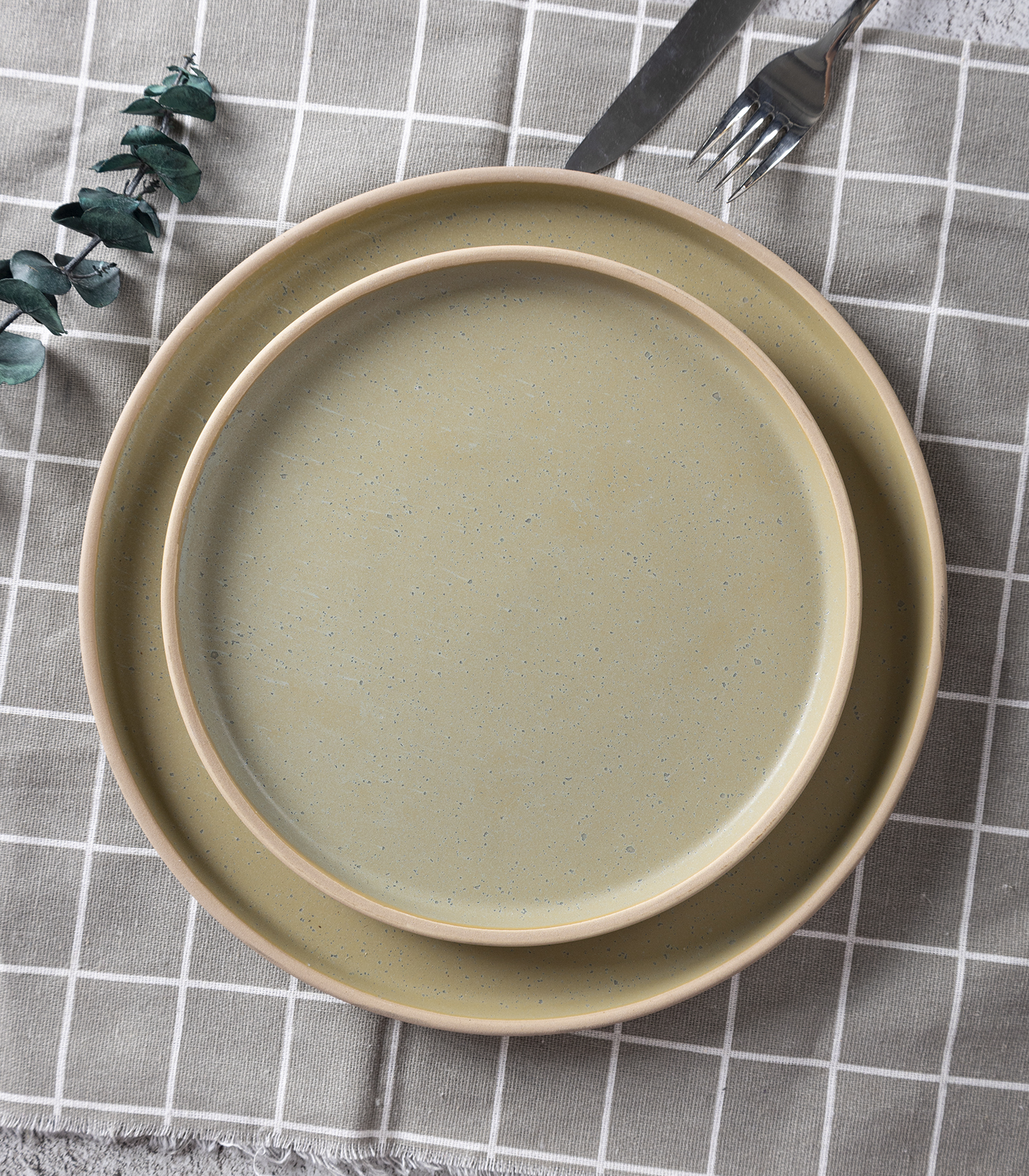 CHANGSHA HAPPY GO Vintage Style Reactive Glaze Stoneware Dinner Set in Warm Earth Tones  |happygodinnerware.com