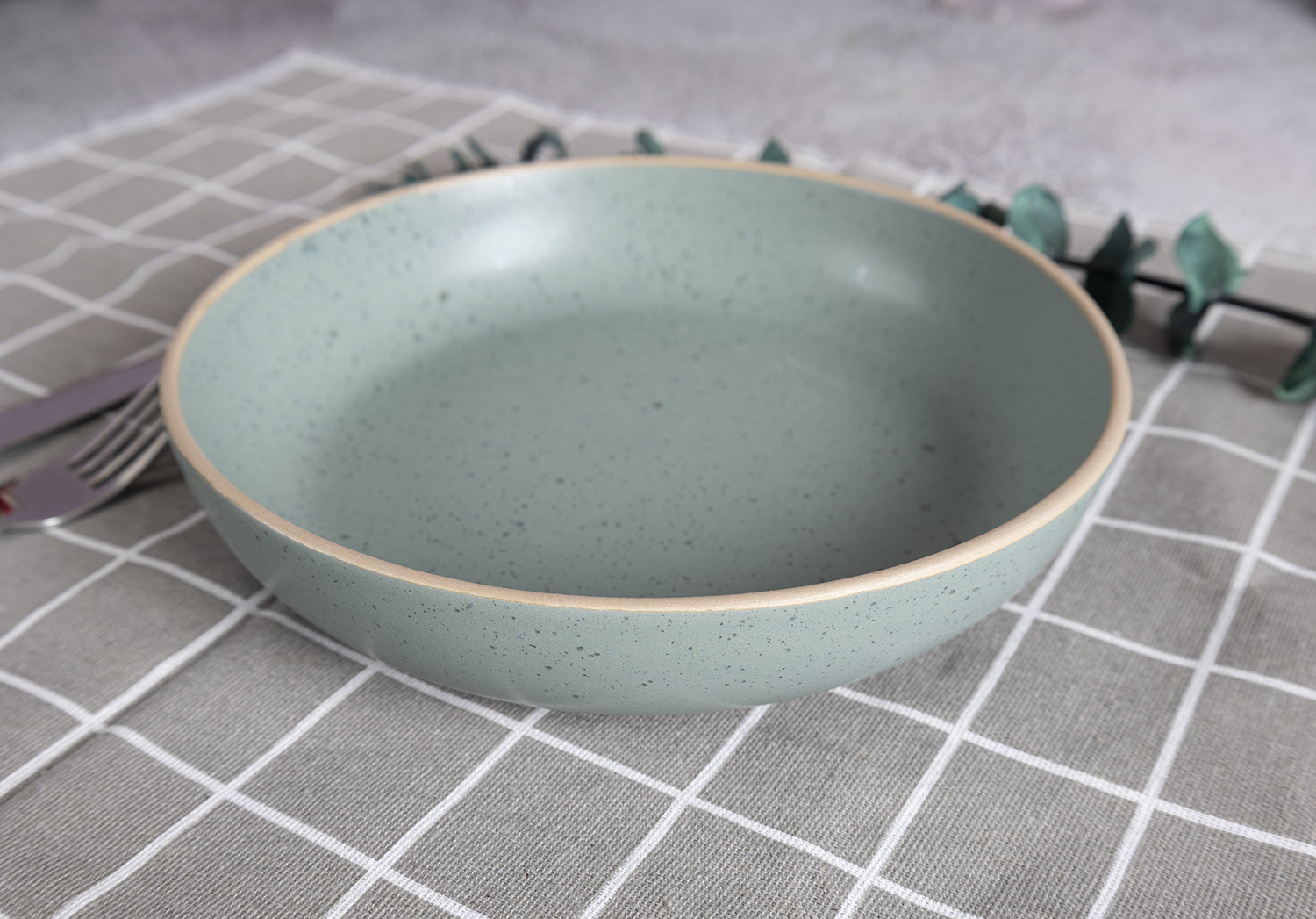 CHANGSHA HAPPY GO Vintage Style Reactive Glaze Stoneware Dinner Set in Warm Earth Tones  |happygodinnerware.com