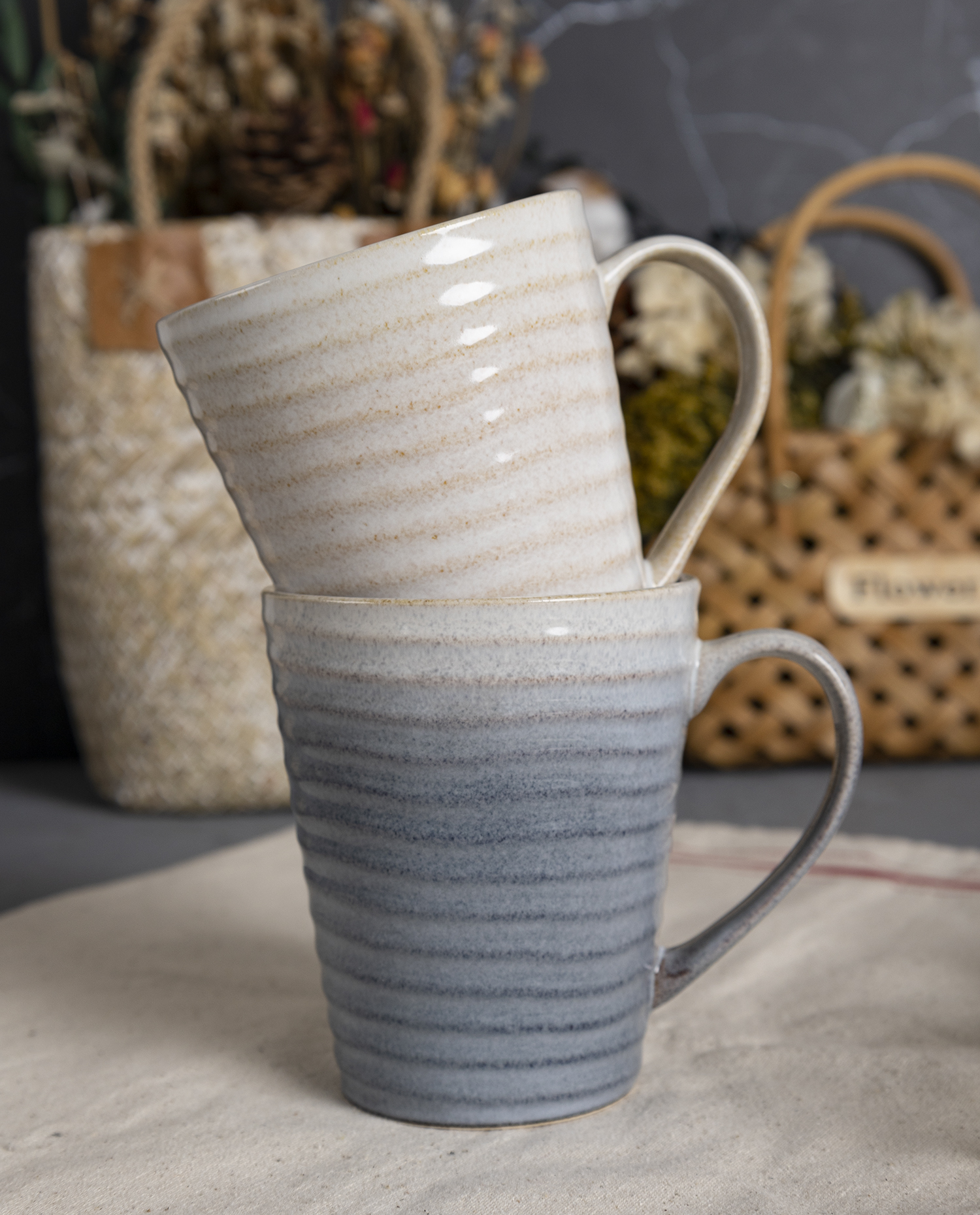 CHANGSHA HAPPY GO  Fresh Light Blue Reactive Glaze Stoneware Dinner Set with Spiral Patterns  |happygodinnerware.com