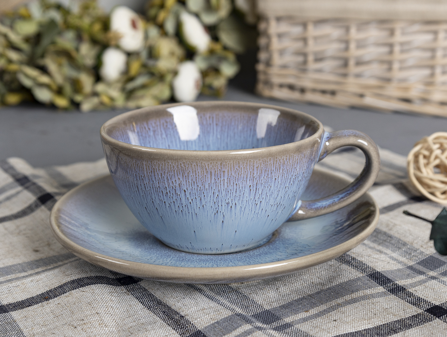 CHANGSHA HAPPY GO  Gradient Multi-Color Reactive Glaze Stoneware Dinner Set with Artistic Finish  |happygodinnerware.com