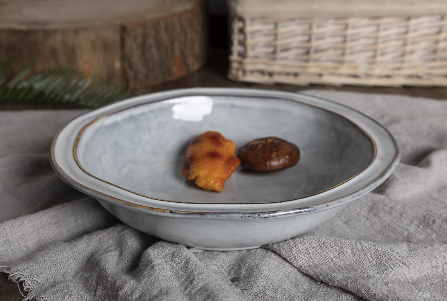 CHANGSHA HAPPY GO  Retro Striped Reactive Glaze Stoneware Dinner Set with Handcrafted Look  |happygodinnerware.com