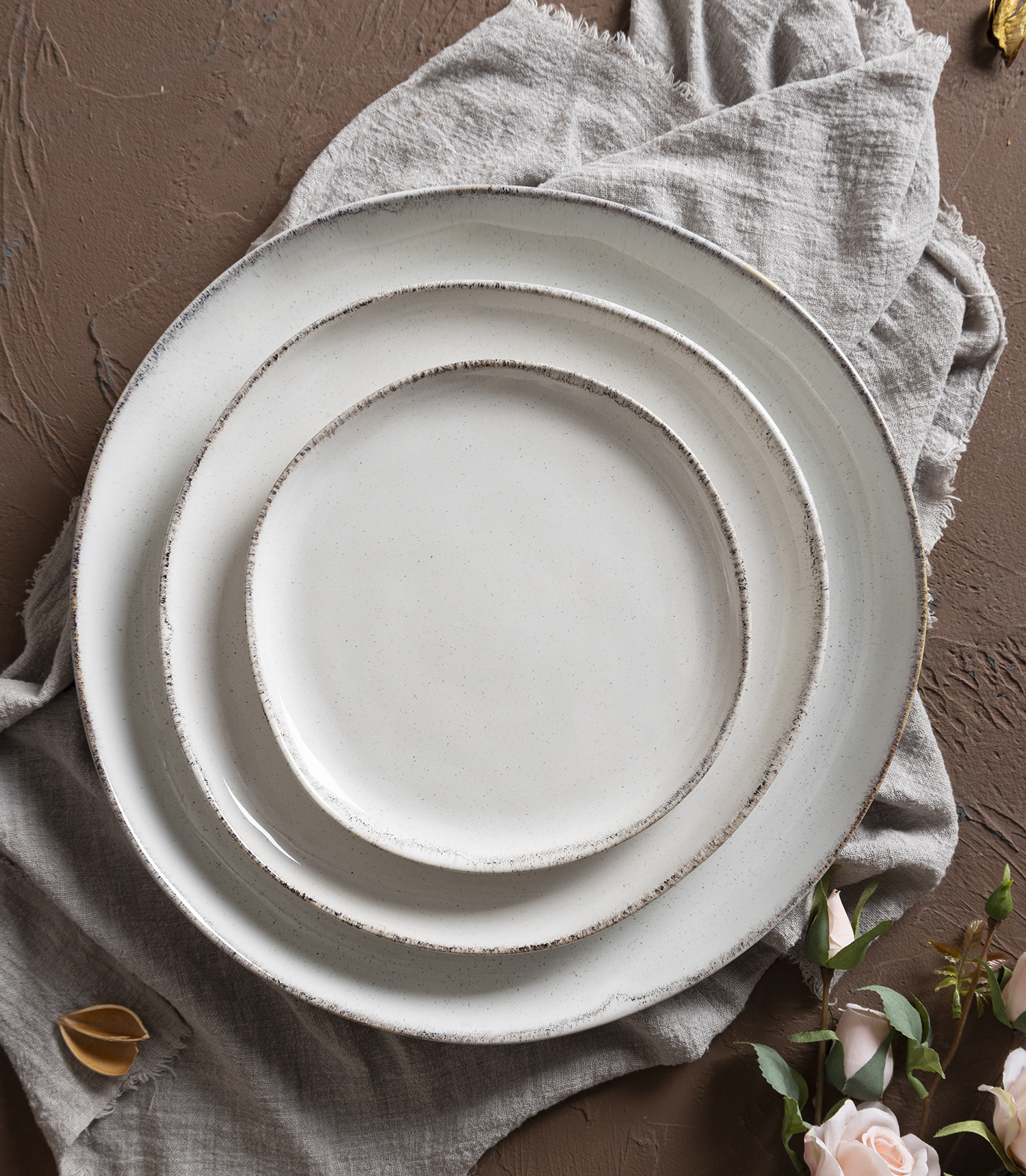 CHANGSHA HAPPY GO  Nordic Style Mixed Reactive Glaze Stoneware Dinner Set with Elegant Color Combinations  |happygodinnerware.com