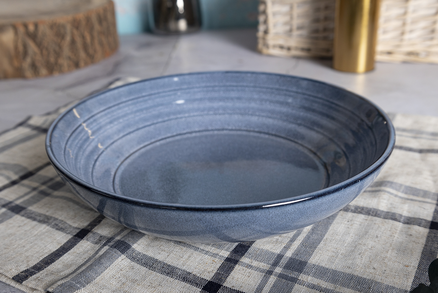 CHANGSHA HAPPY GO Vintage Dark Brown Reactive Glaze Stoneware Dinner Set with Rustic Texture  |happygodinnerware.com