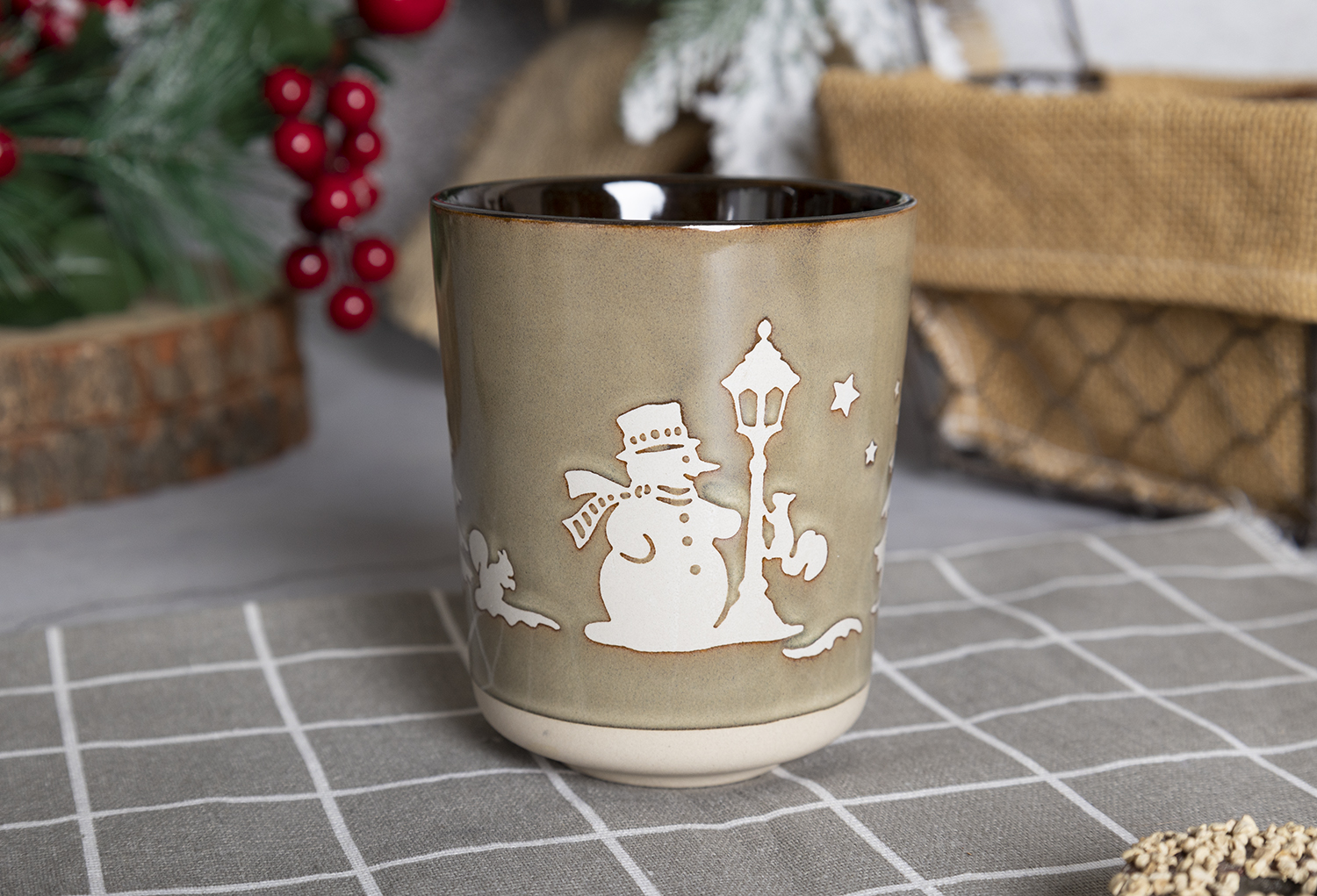CHANGSHA HAPPY GO  Light Blue Patchwork Reactive Glaze Stoneware Dinner Set with Artistic Stripes  |happygodinnerware.com