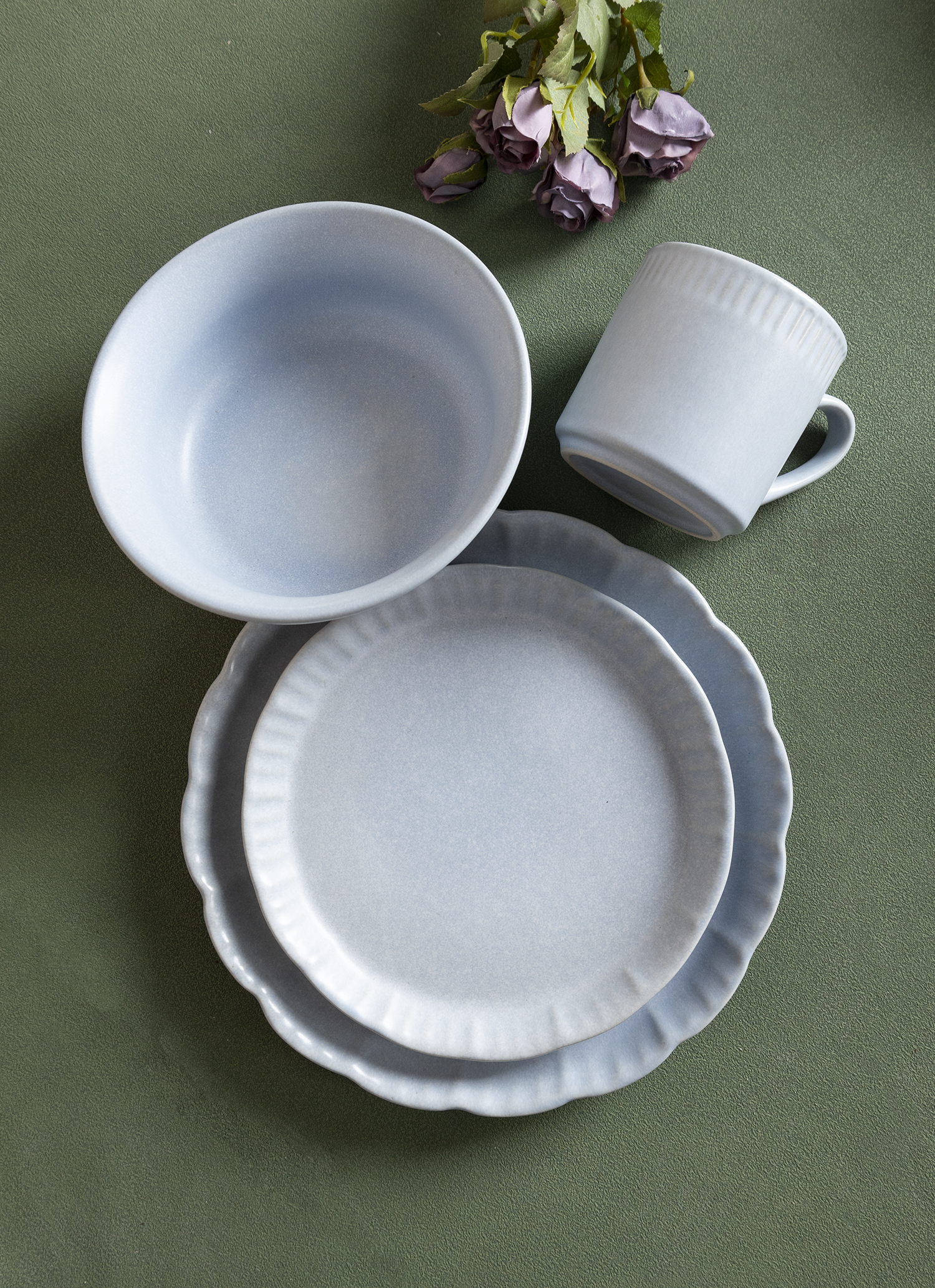 CHANGSHA HAPPY GO  Nordic Embossed Wave Reactive Glaze Stoneware Dinner Set in Soft Neutral Colors  |happygodinnerware.com