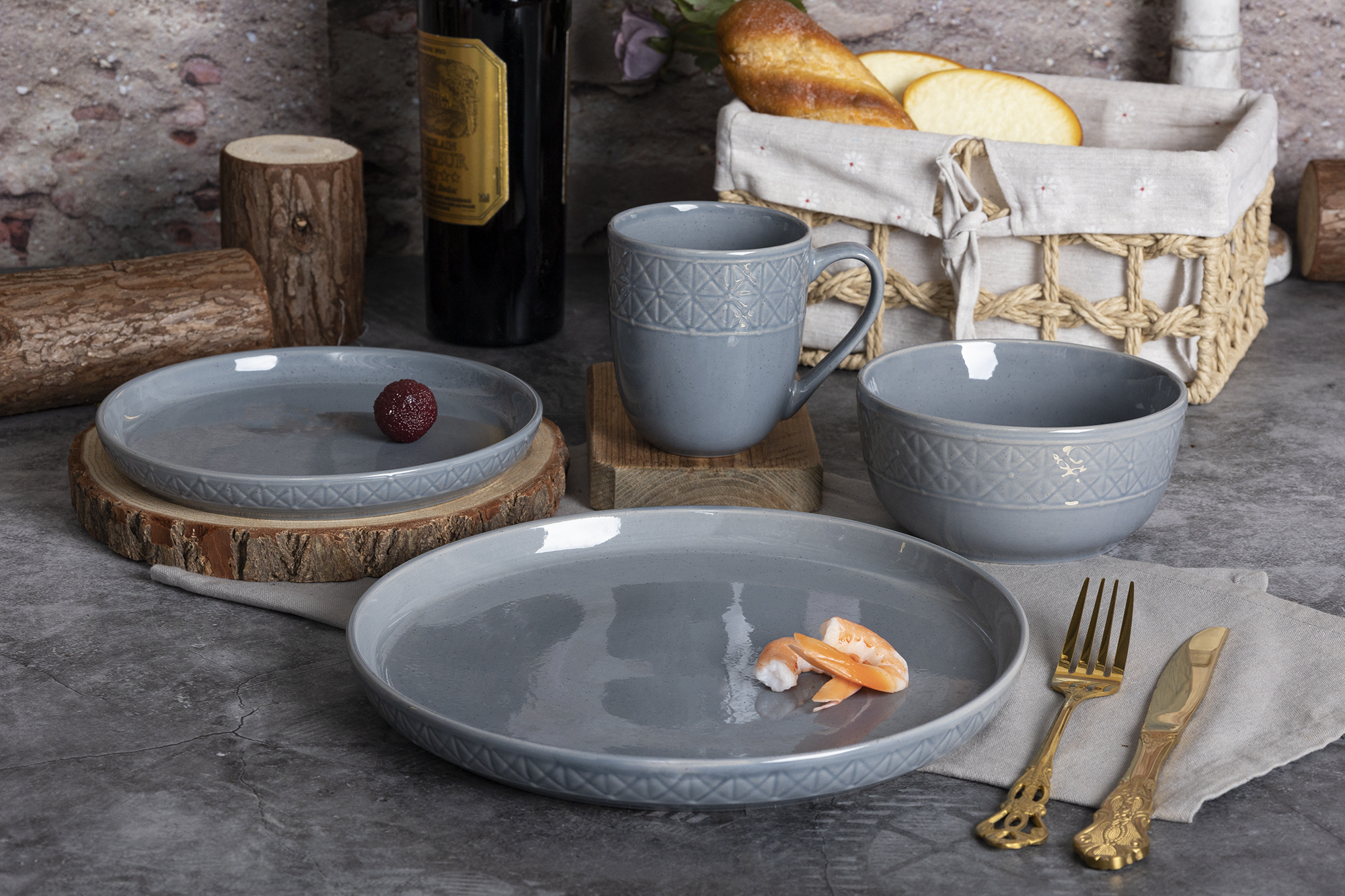 CHANGSHA HAPPY GO  Beaded Rim Embossed Reactive Glaze Stoneware Dinner Set in Warm Beige with Classic Touch  |happygodinnerware.com