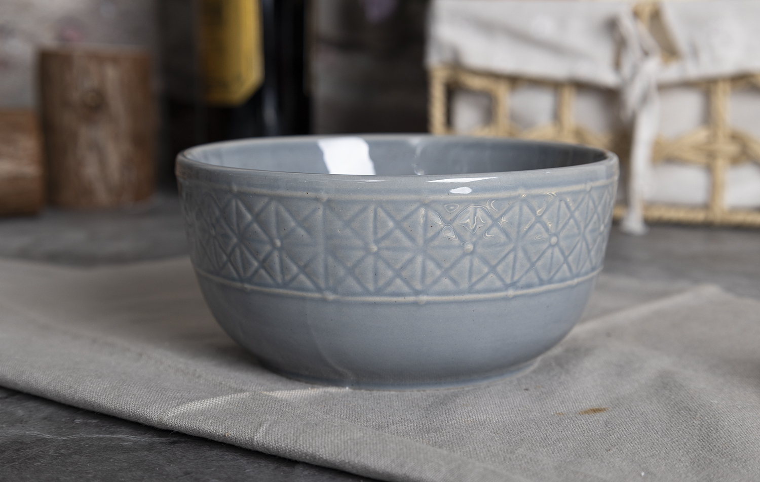 CHANGSHA HAPPY GO  Beaded Rim Embossed Reactive Glaze Stoneware Dinner Set in Warm Beige with Classic Touch  |happygodinnerware.com