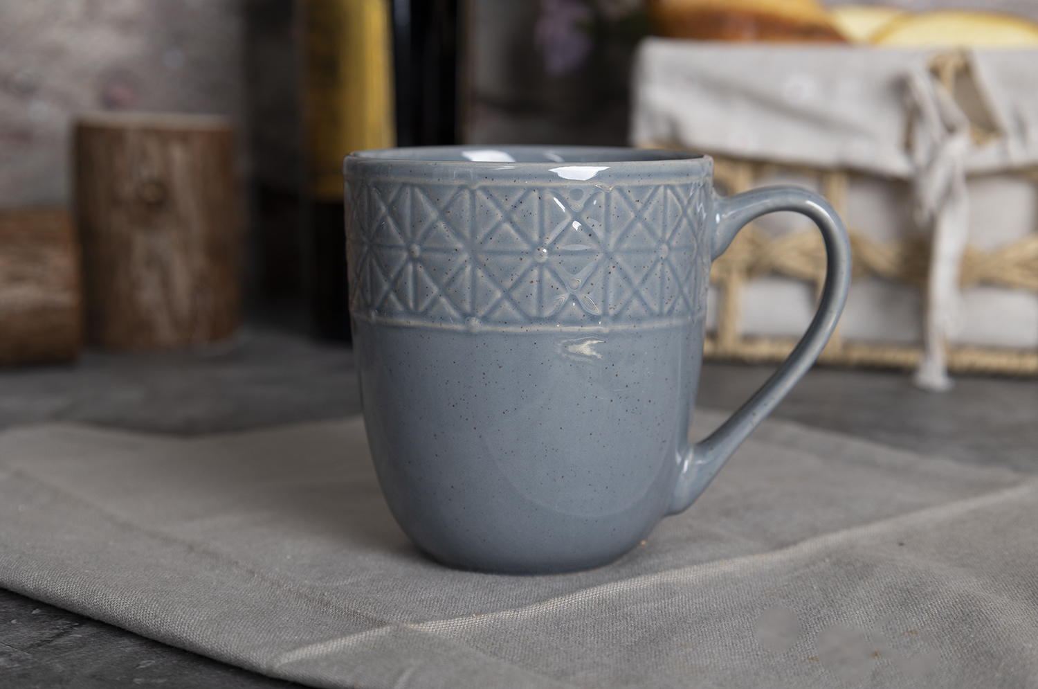 CHANGSHA HAPPY GO  Beaded Rim Embossed Reactive Glaze Stoneware Dinner Set in Warm Beige with Classic Touch  |happygodinnerware.com