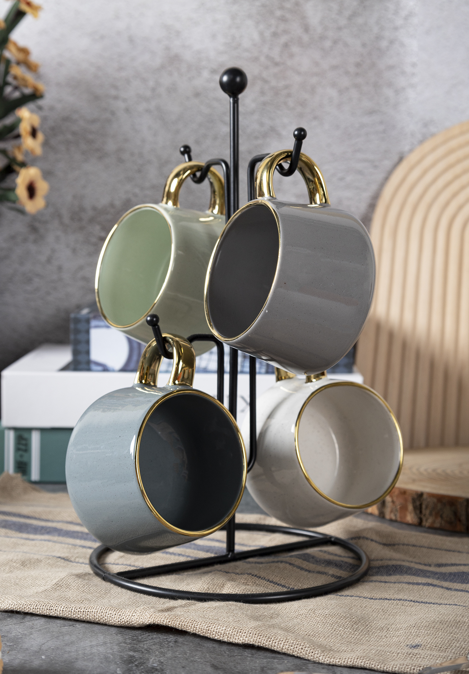 CHANGSHA HAPPY GO Luxury Ceramic Coffee Mugs with Gold Handle – Two-Tone Glazed Stoneware Cups for Modern Living|happygodinnerware.com