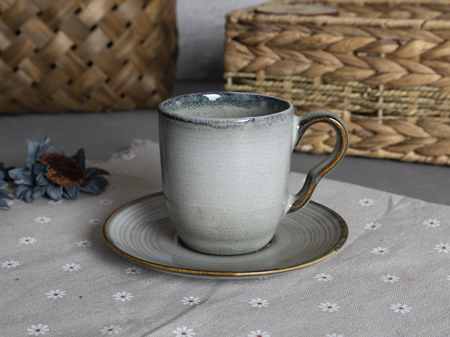 CHANGSHA HAPPY GO Reactive Glaze Stoneware Dinnerware Set – Rustic Ribbed Plates, Bowls & Mugs for Everyday Dining|happygodinnerware.com