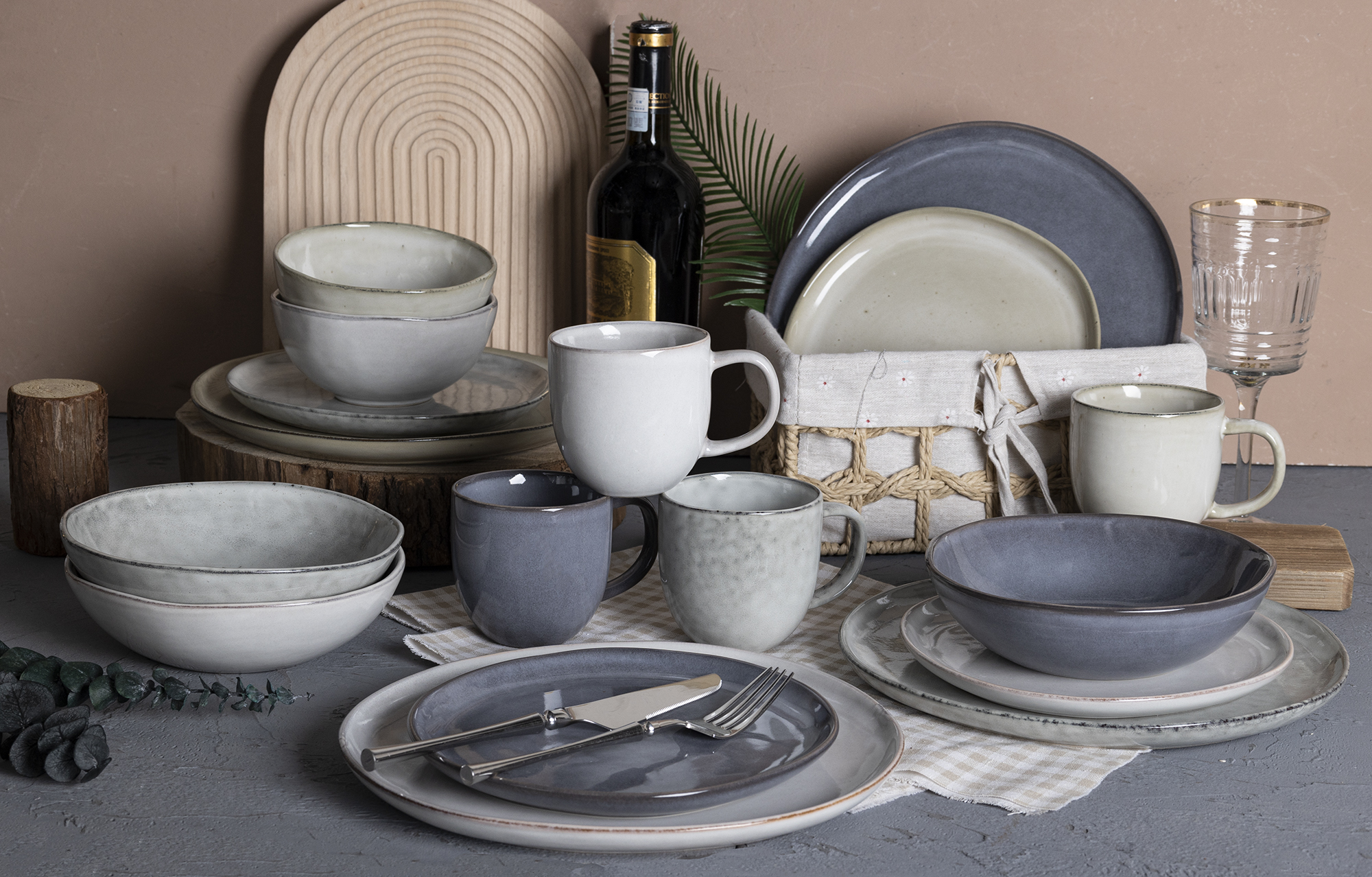 CHANGSHA HAPPY GO Handcrafted Look Stoneware Dinnerware Set – Matte Reactive Glaze Plates, Bowls & Mugs in Neutral Tones|happygodinnerware.com