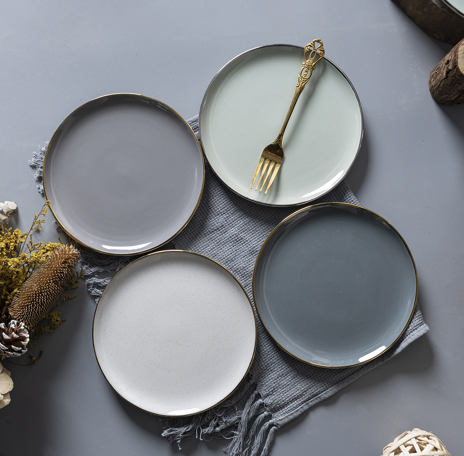 CHANGSHA HAPPY GO Elegant Ceramic Dinnerware Set – Glossy Finish with Gold Rim Plates, Bowls & Mugs for Modern Dining|happygodinnerware.com