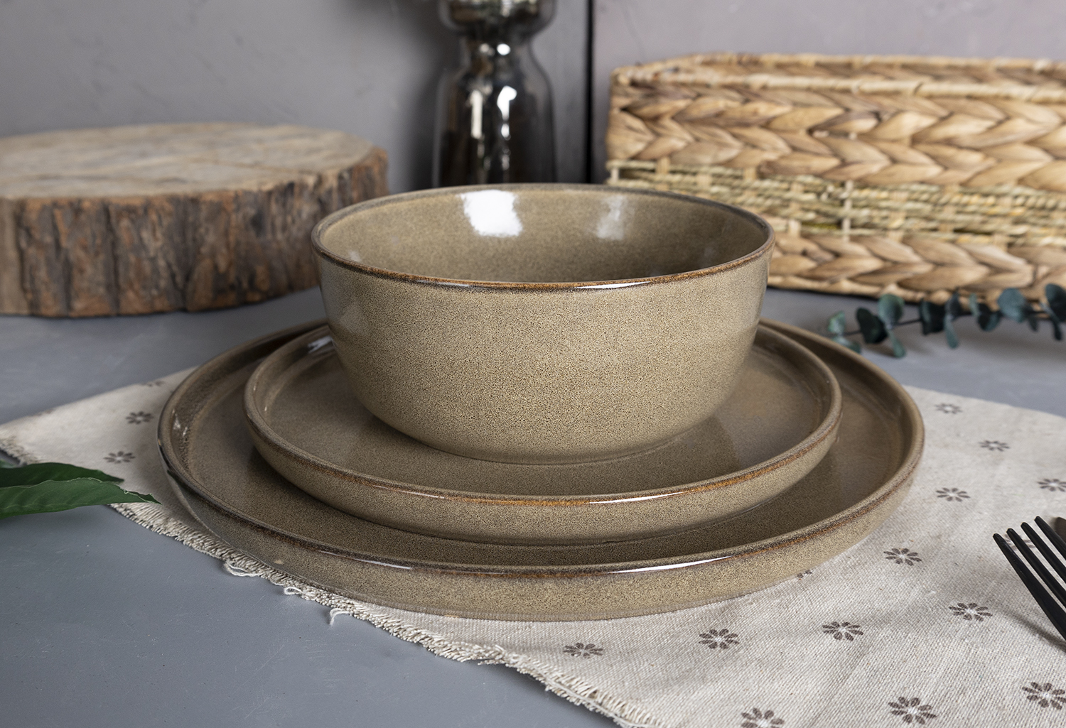 CHANGSHA HAPPY GO Rustic Reactive Glaze Stoneware Dinnerware Set – Earthy Tone Plates, Bowls & Mugs for Everyday Dining|happygodinnerware.com