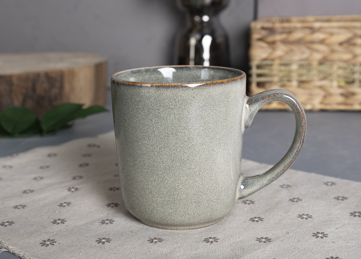 CHANGSHA HAPPY GO Rustic Reactive Glaze Stoneware Dinnerware Set – Earthy Tone Plates, Bowls & Mugs for Everyday Dining|happygodinnerware.com