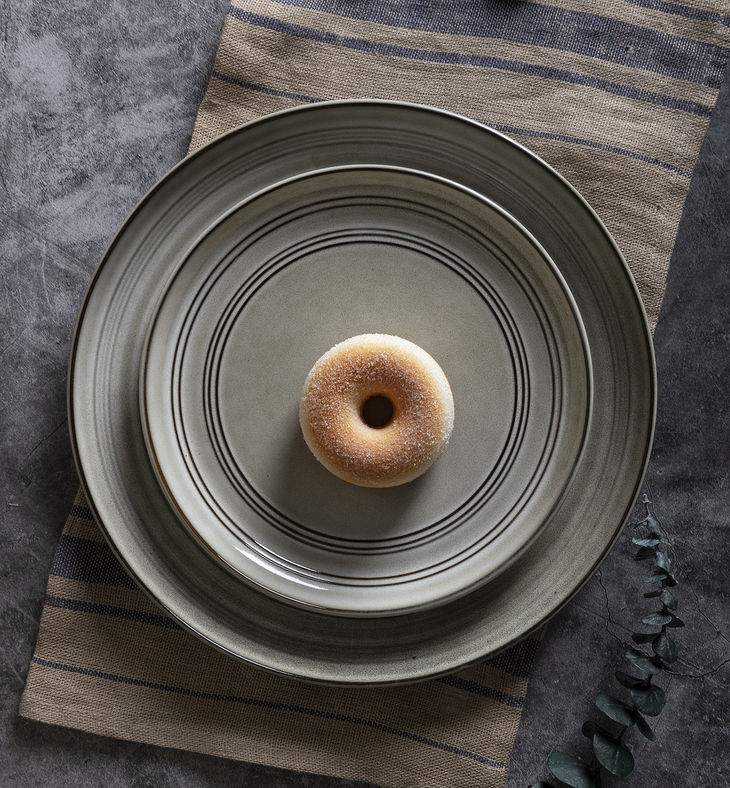 CHANGSHA HAPPY GO Ribbed Reactive Glaze Stoneware Dinnerware Set – Natural Earth Tone Plates, Bowls & Mugs for Rustic Modern Dining|happygodinnerware.com